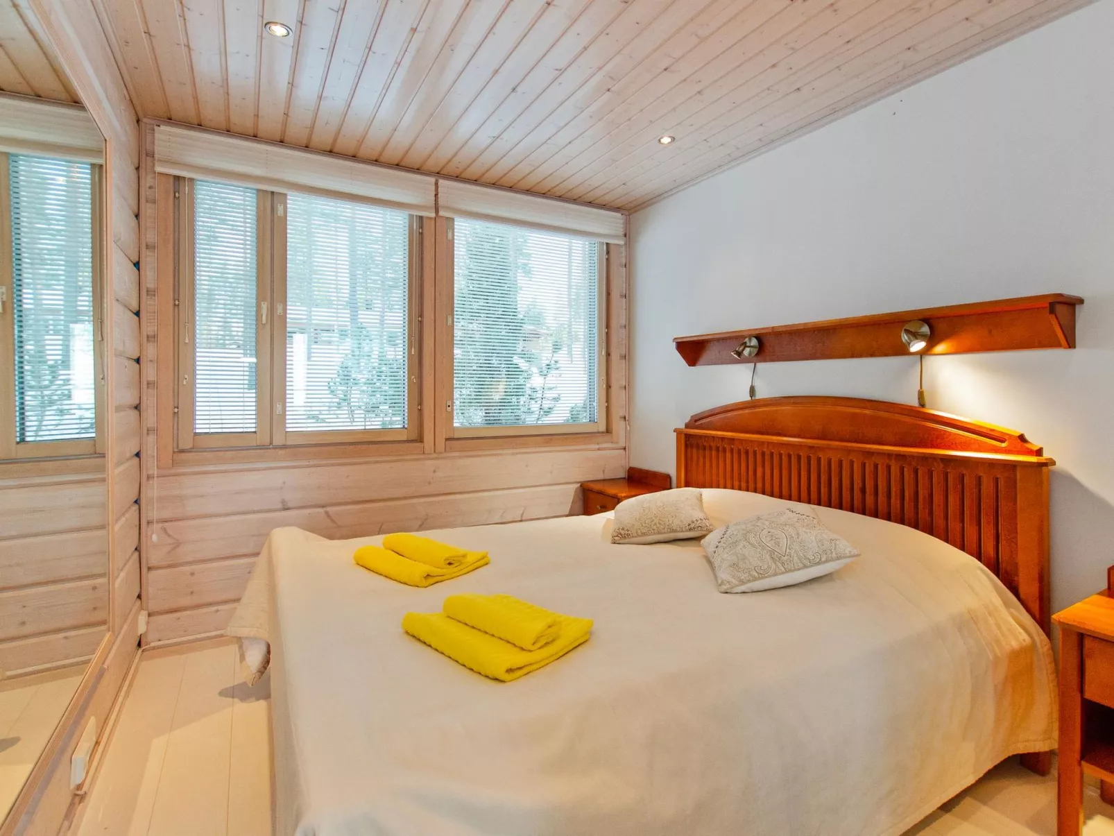 Pielislinna/loma-koli-Binnen