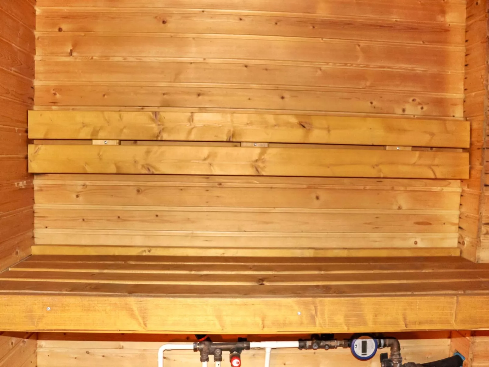 Alppikylä 8b paritalo-Binnen