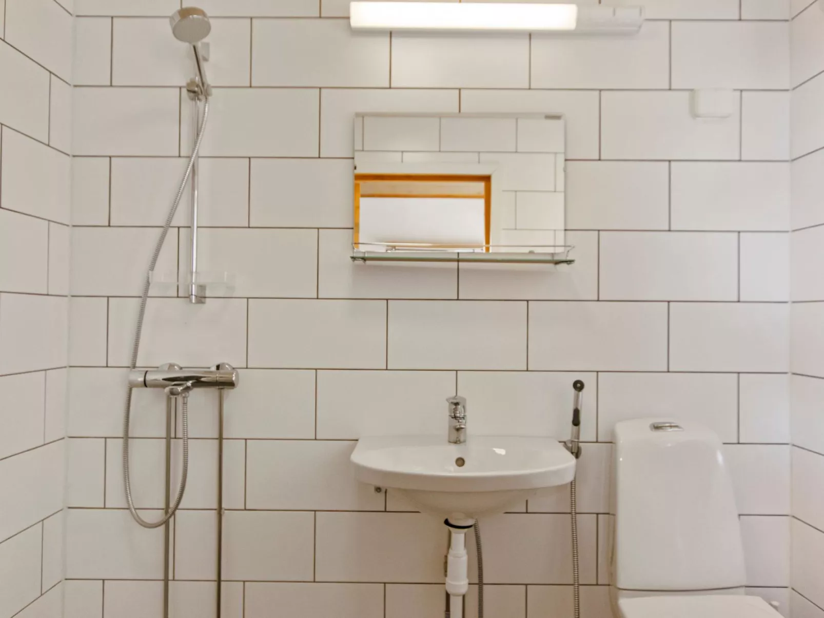 Gasthalla a paritalo-Binnen