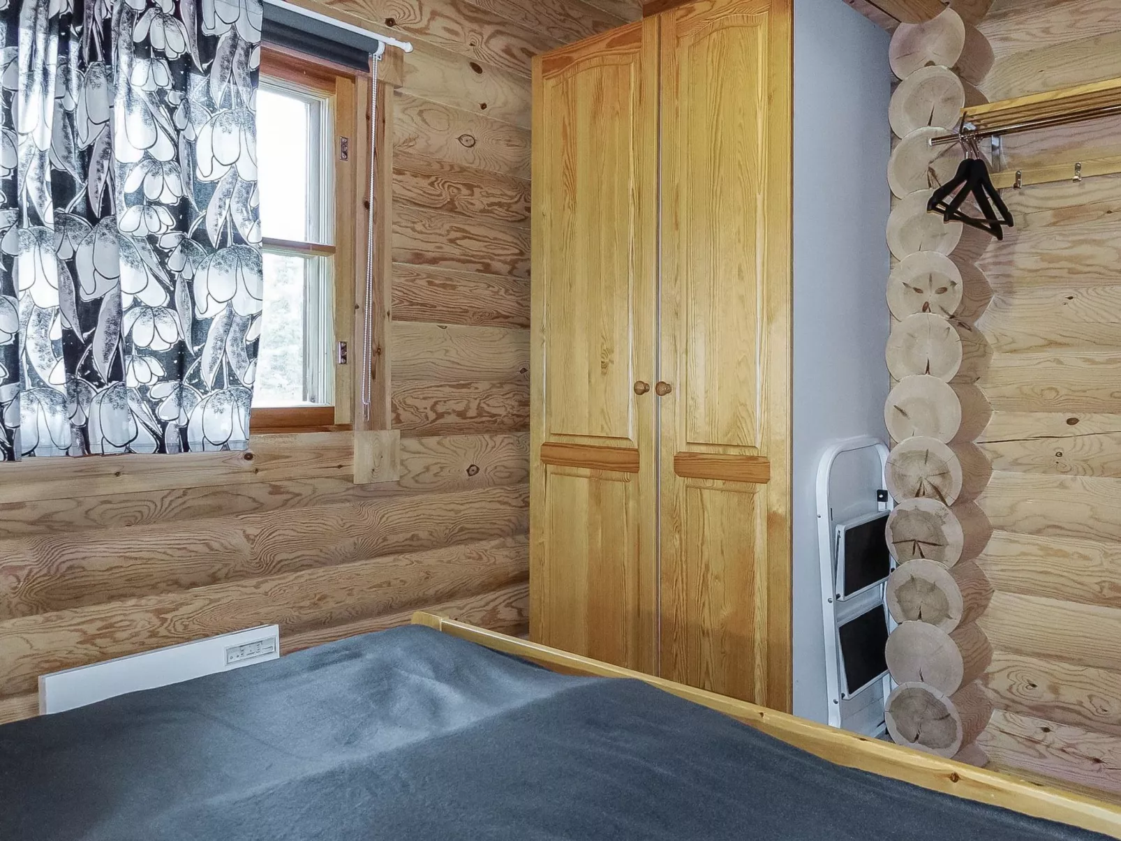 Lomaväinö 13-Binnen