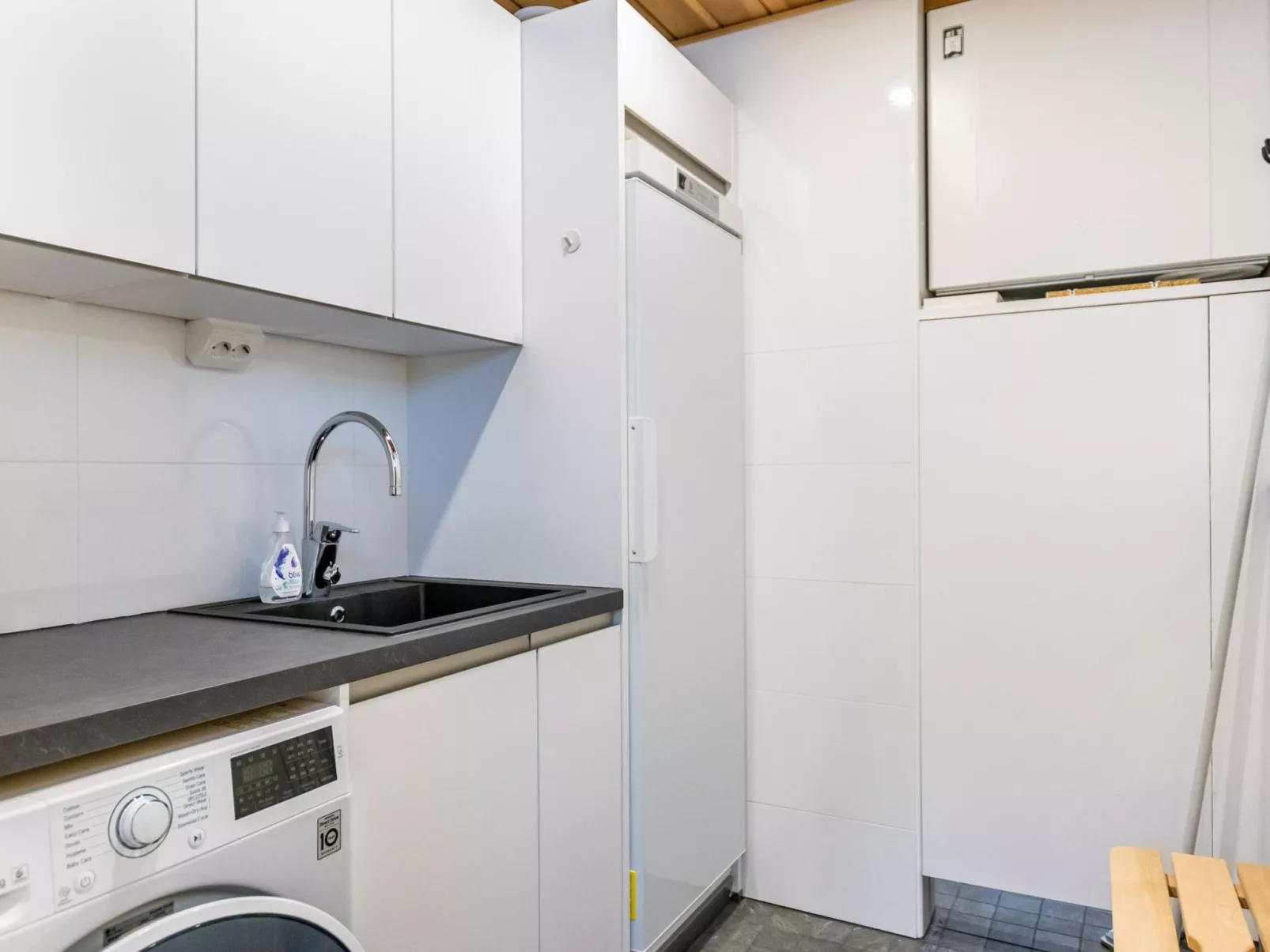 Villa väiski-Binnen