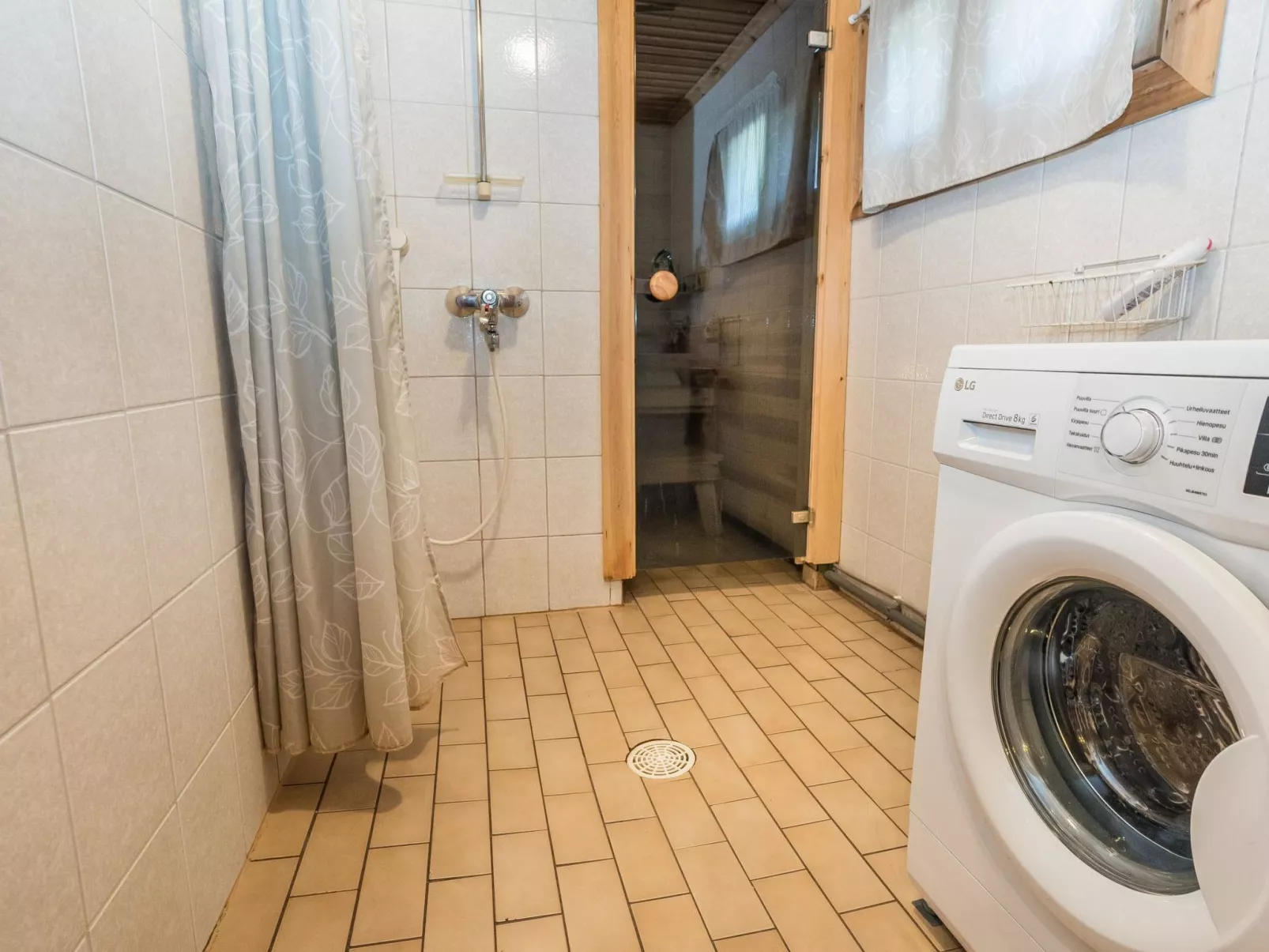 Uolevintie 39a-Binnen