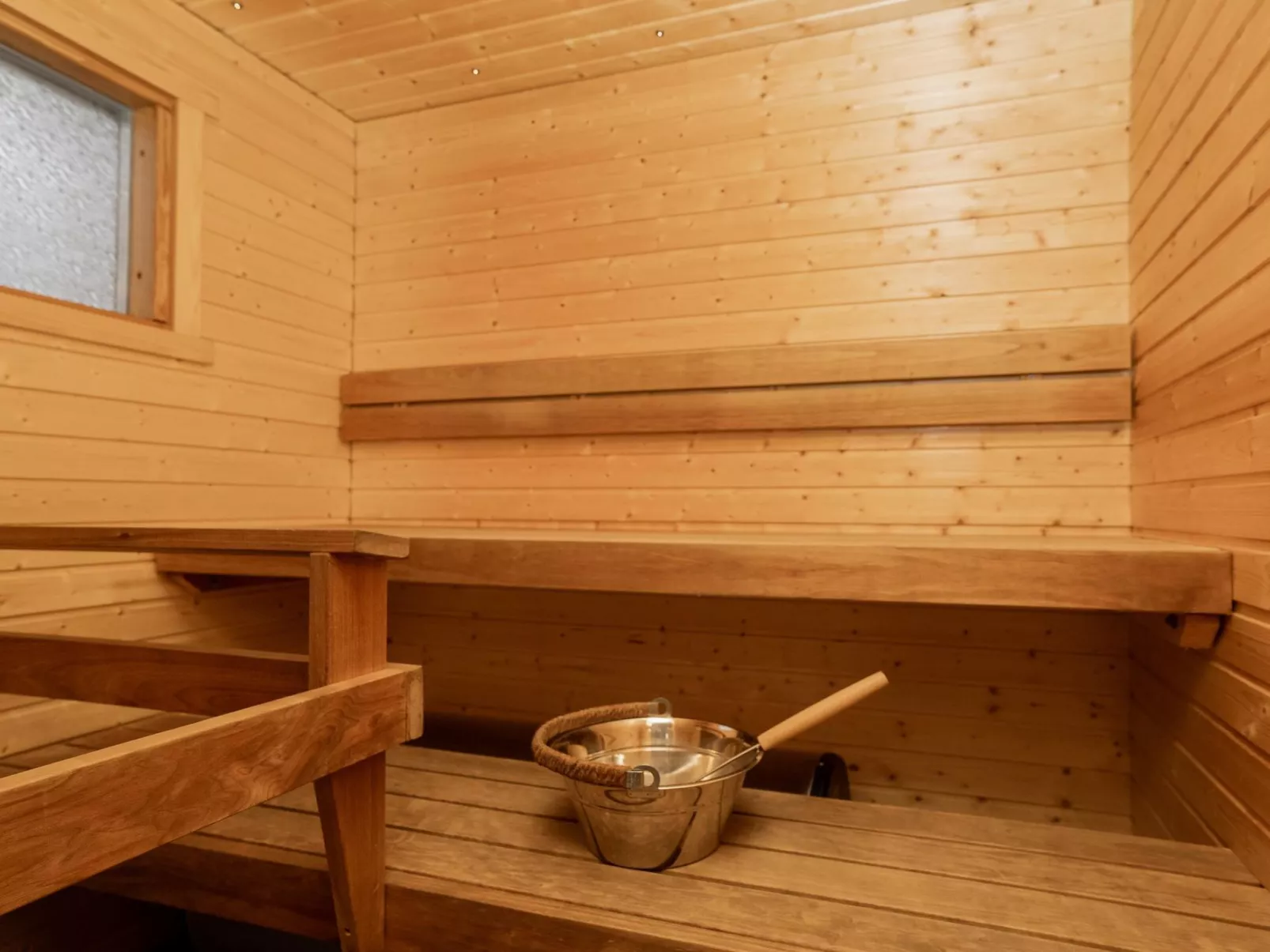 Viipusjärvi 10-Binnen