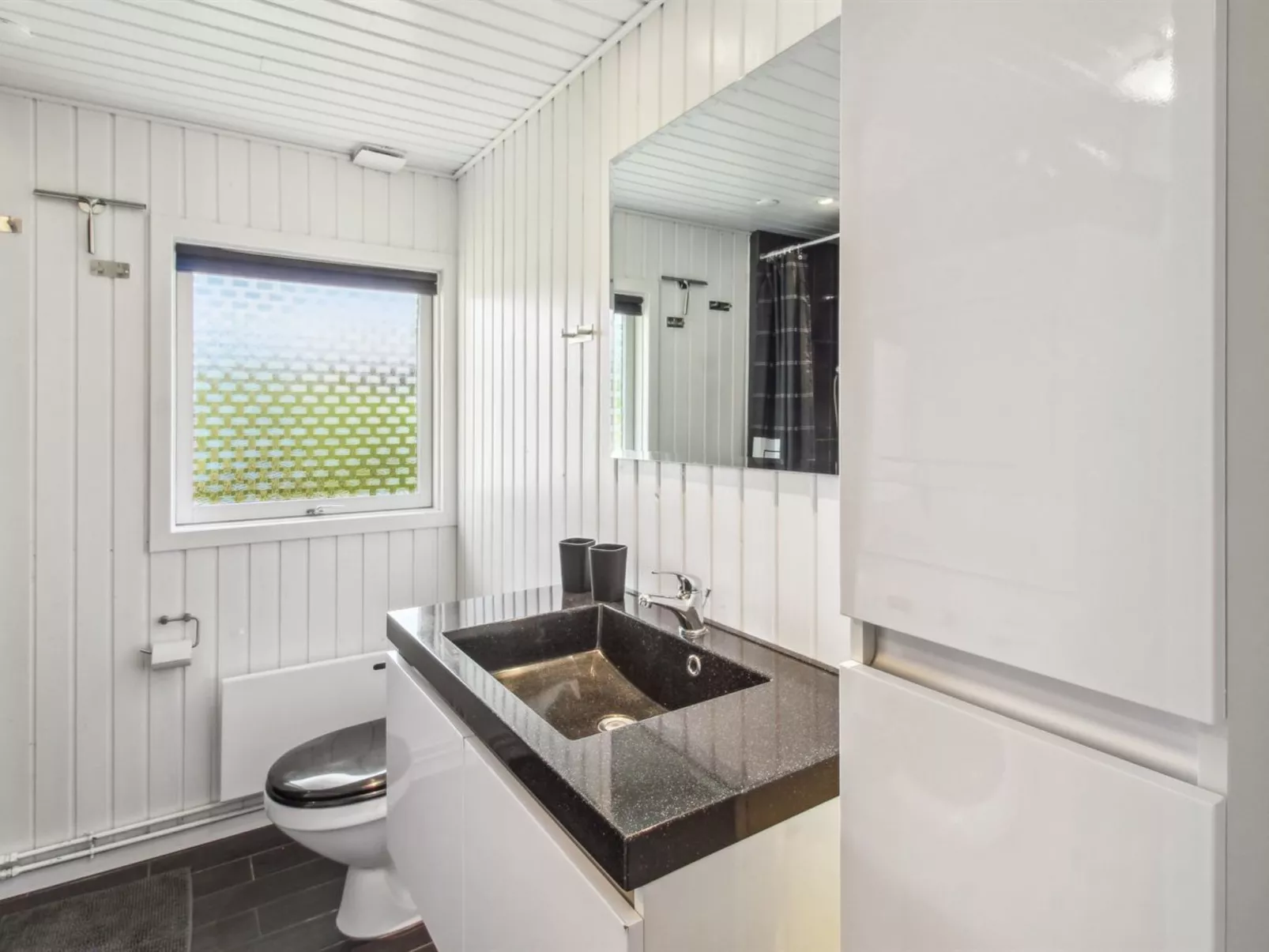 "Alia" - 30km from the sea-Binnen