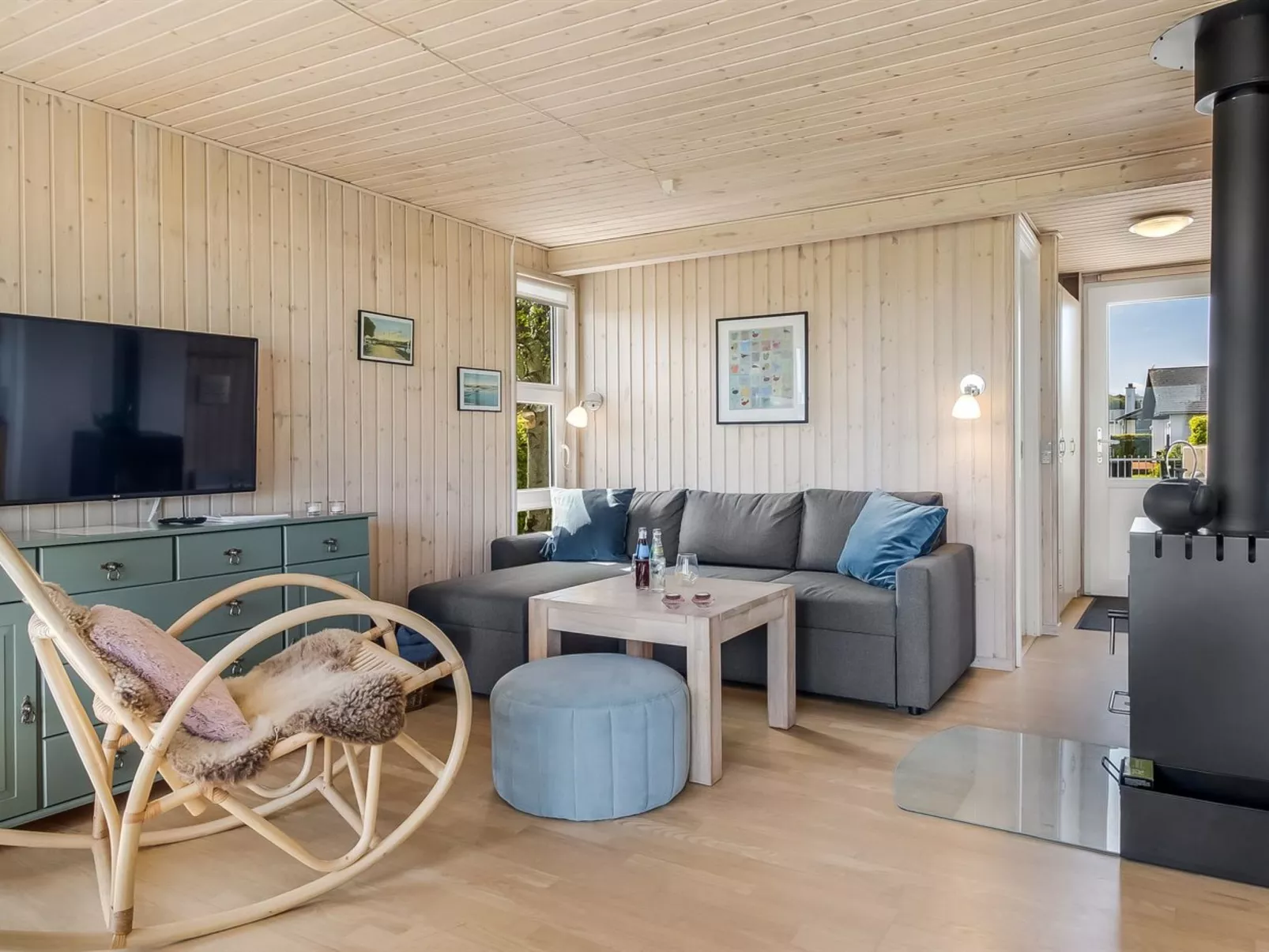 "Egonie" - 100m from the sea-Binnen