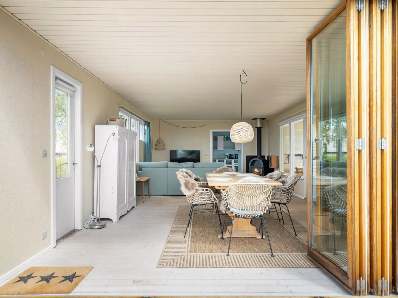 "Nis" - 250m from the sea-Binnen