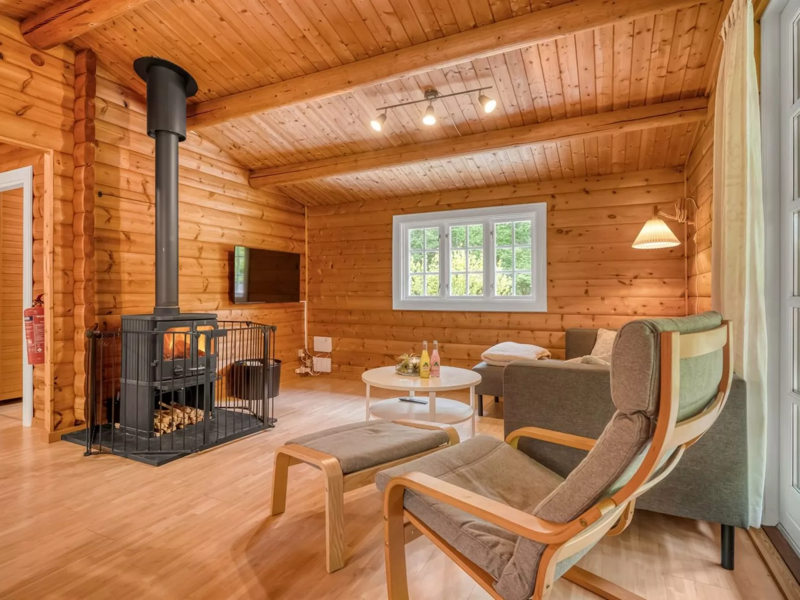 "Thermet" - 1.6km from the sea-Binnen