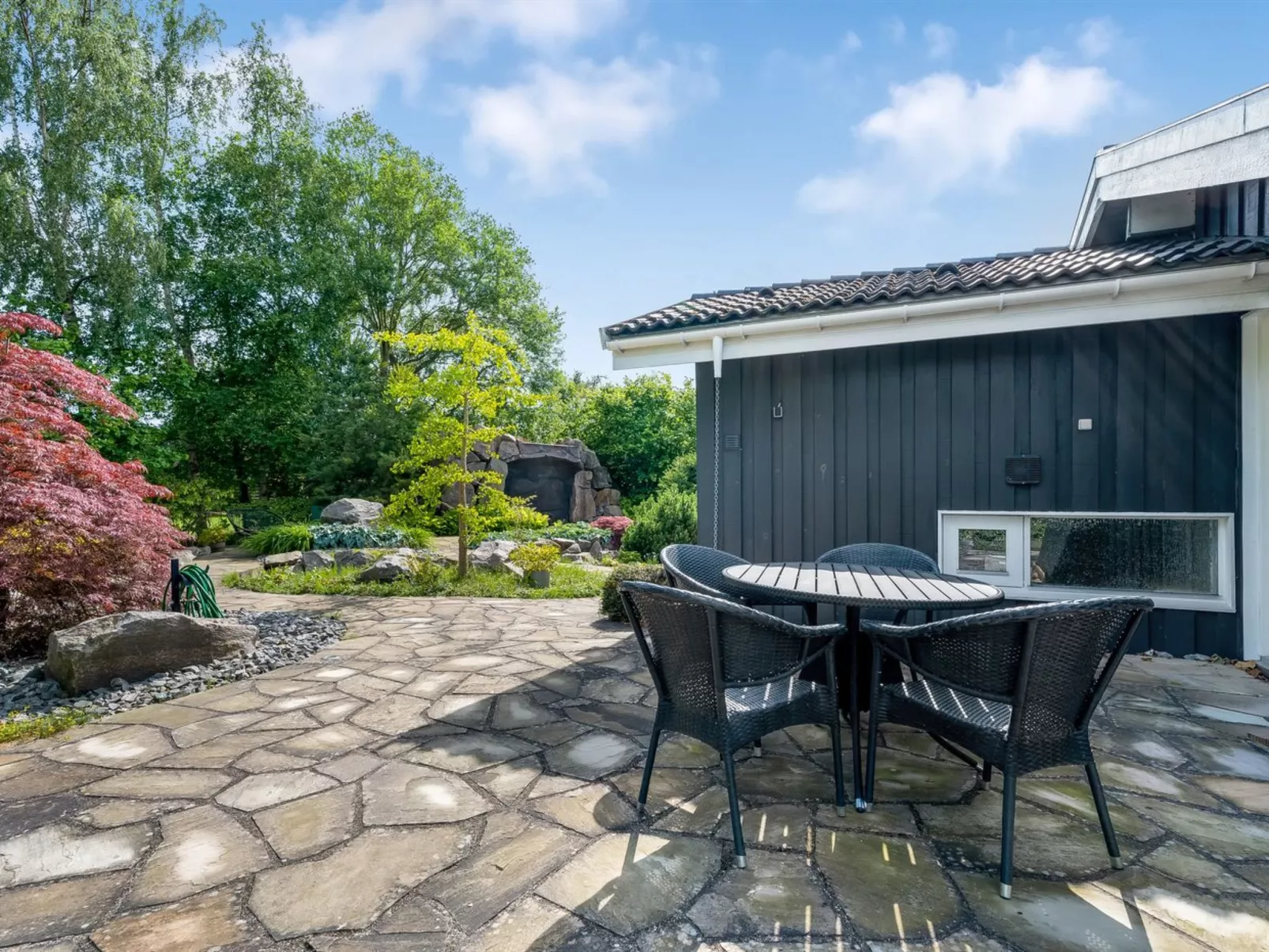 "Ellie" - 700m from the sea-Buiten