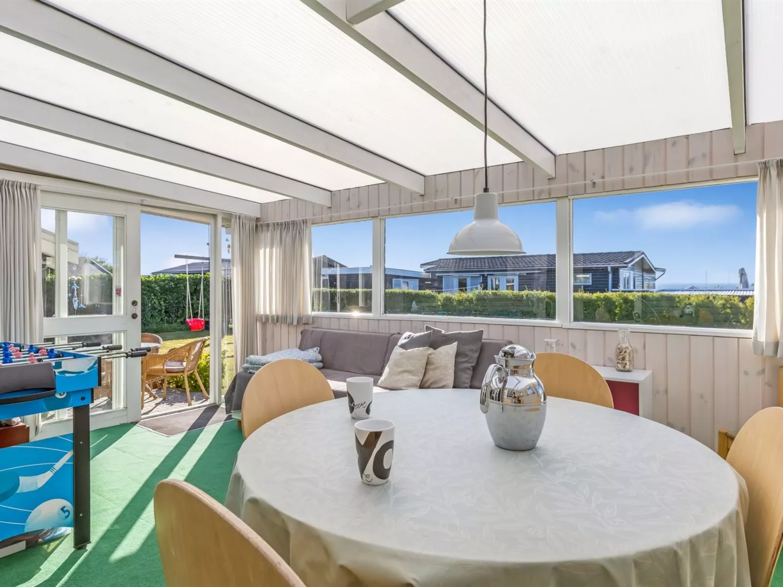 "Raymond" - 175m from the sea-Binnen