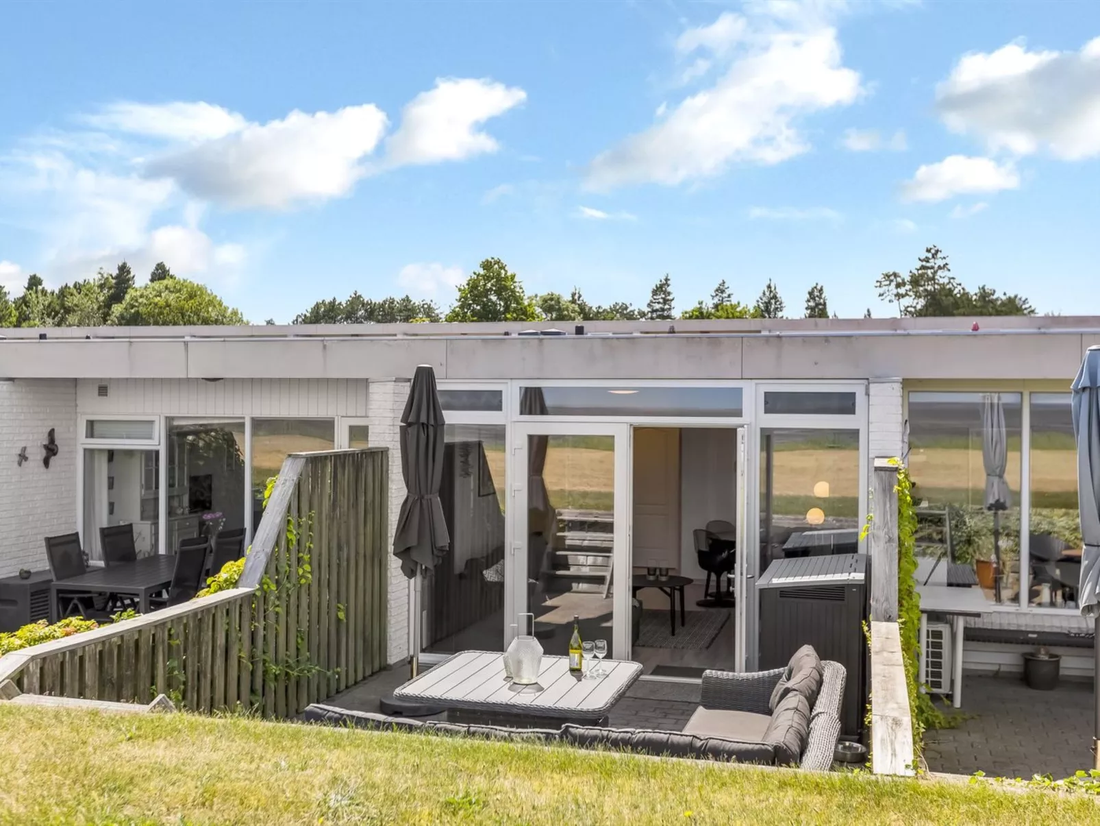 "Kjera" - 2.4km from the sea-Buiten