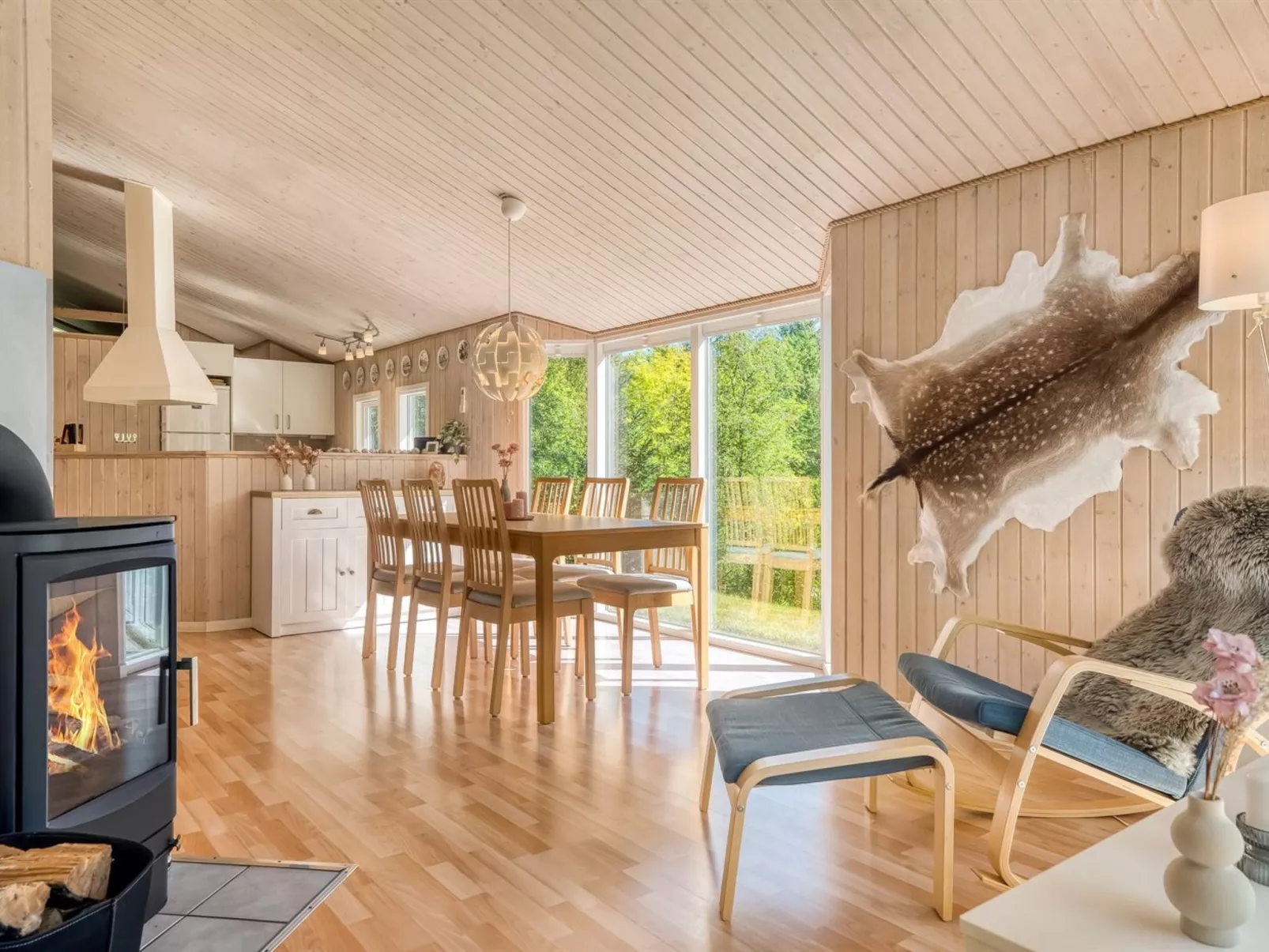 "Elizabeth" - 150m to the fjord-Binnen