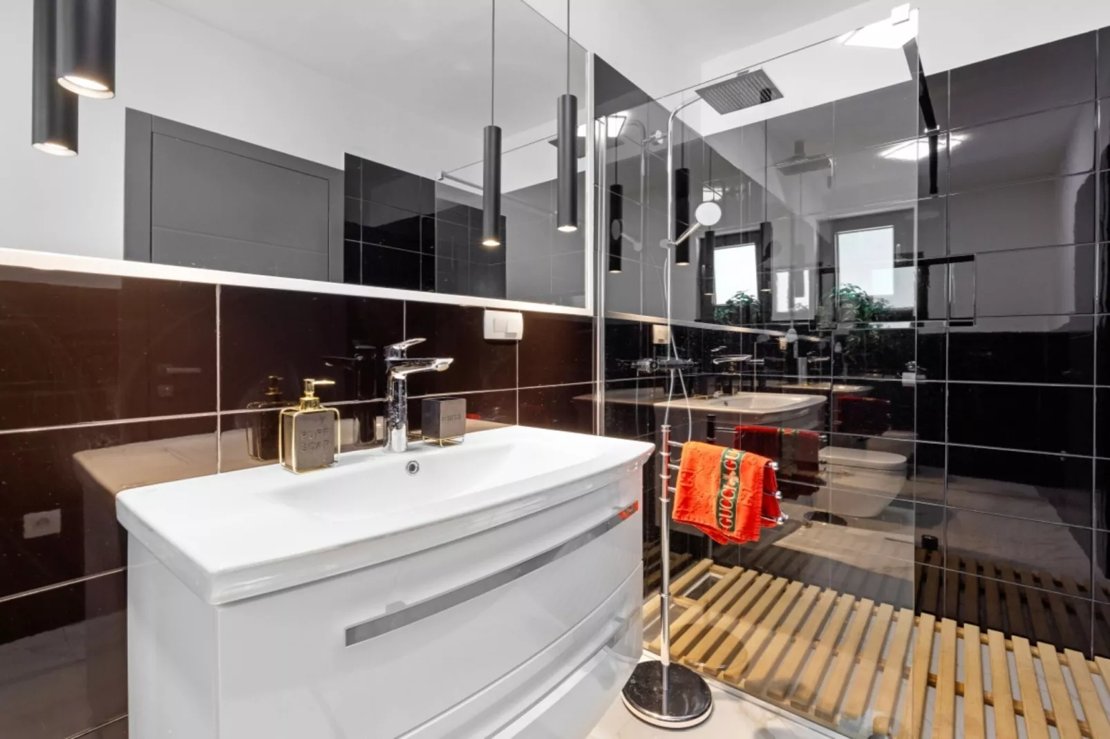 Villa Pool House Fancy - Villa With Private Pool-Badkamer