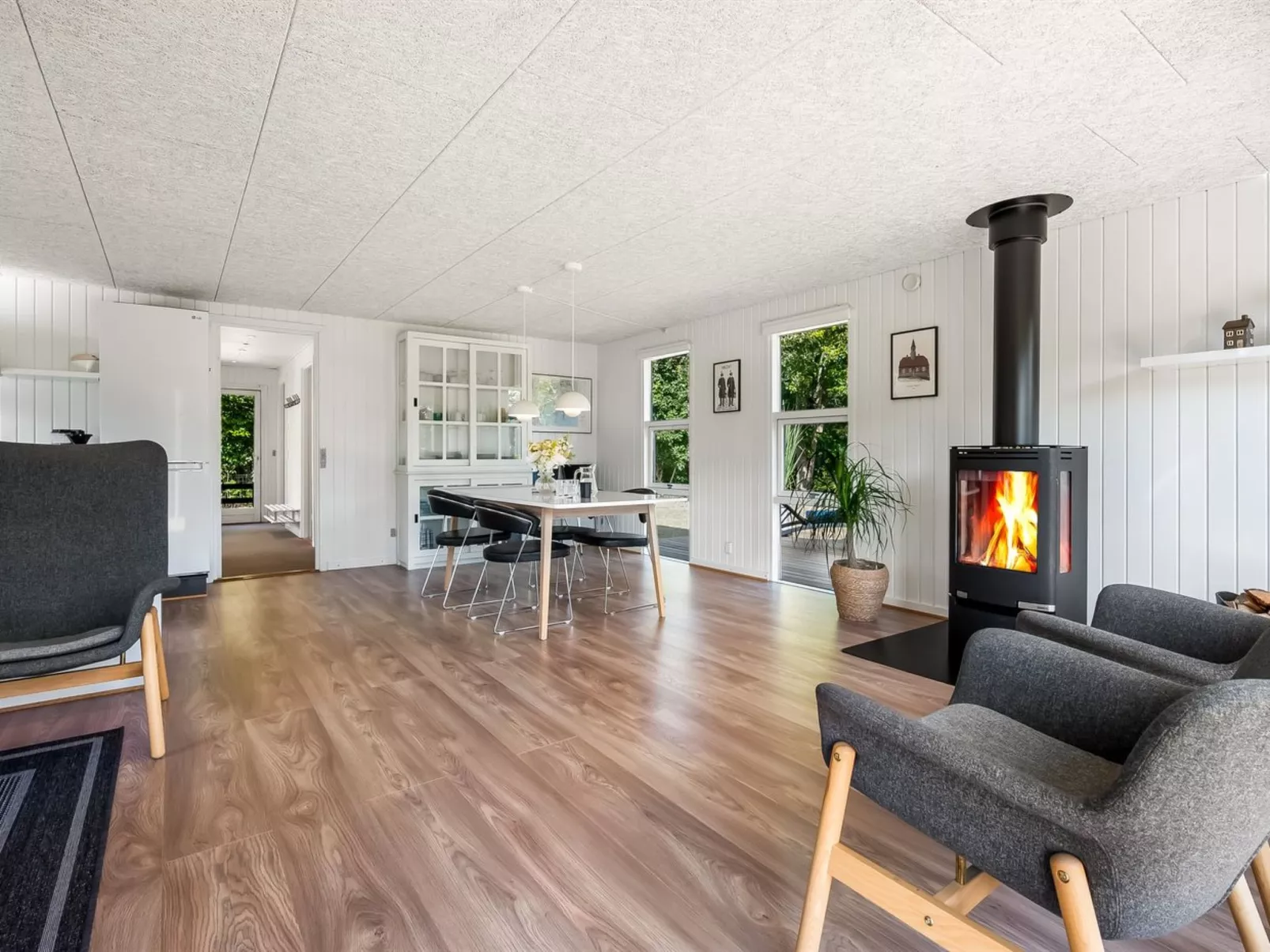 "Lillebror" - 7km from the sea-Binnen