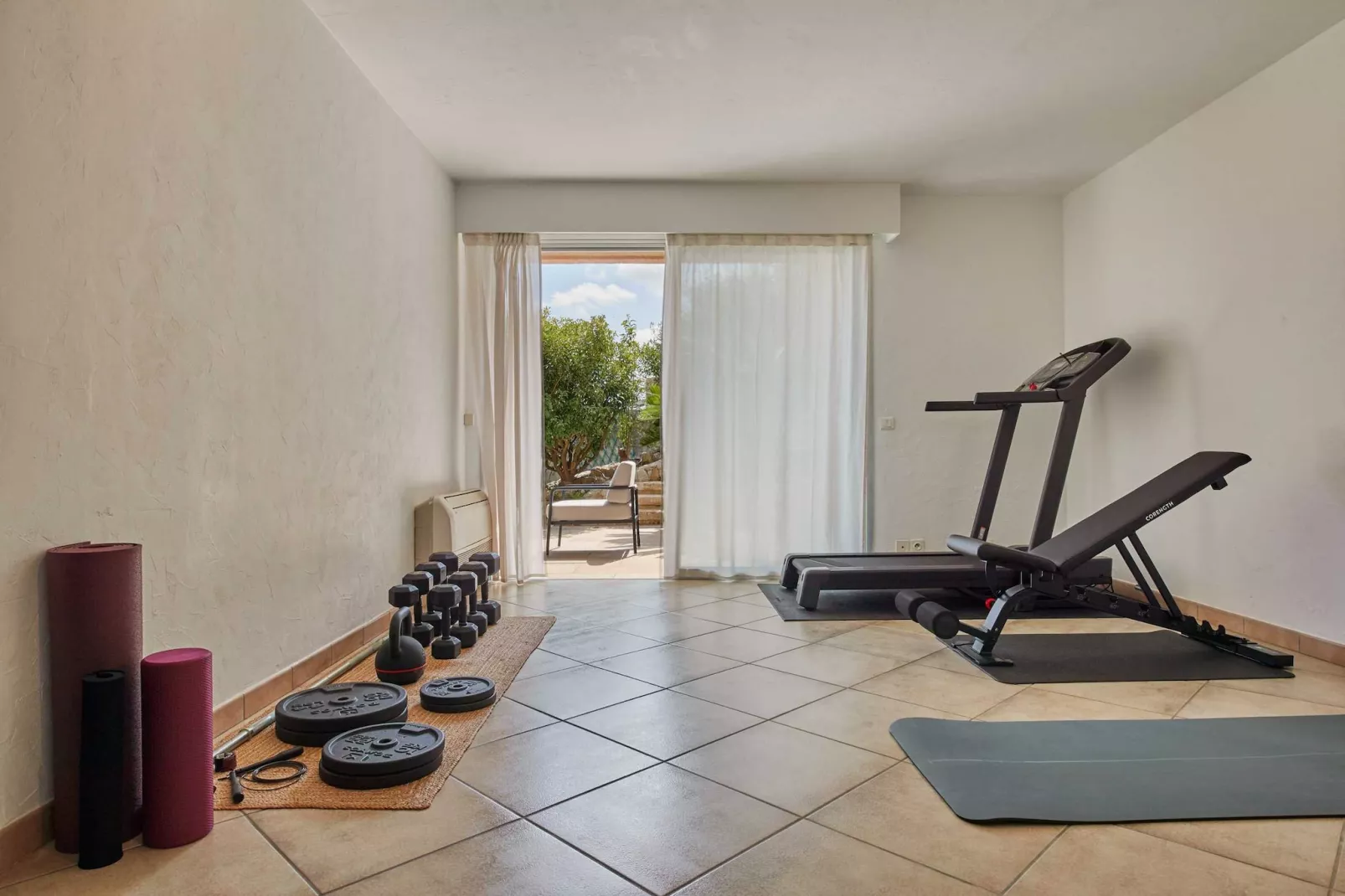 AP-652-PERTUADES-Niet-getagd