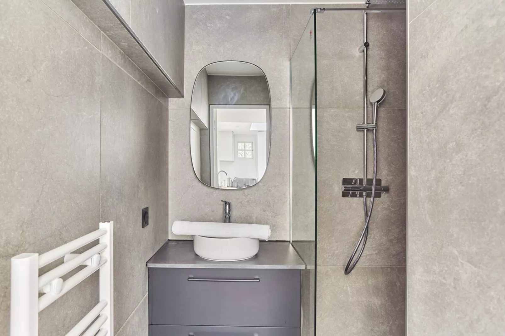 REUNION NEW-Niet-getagd