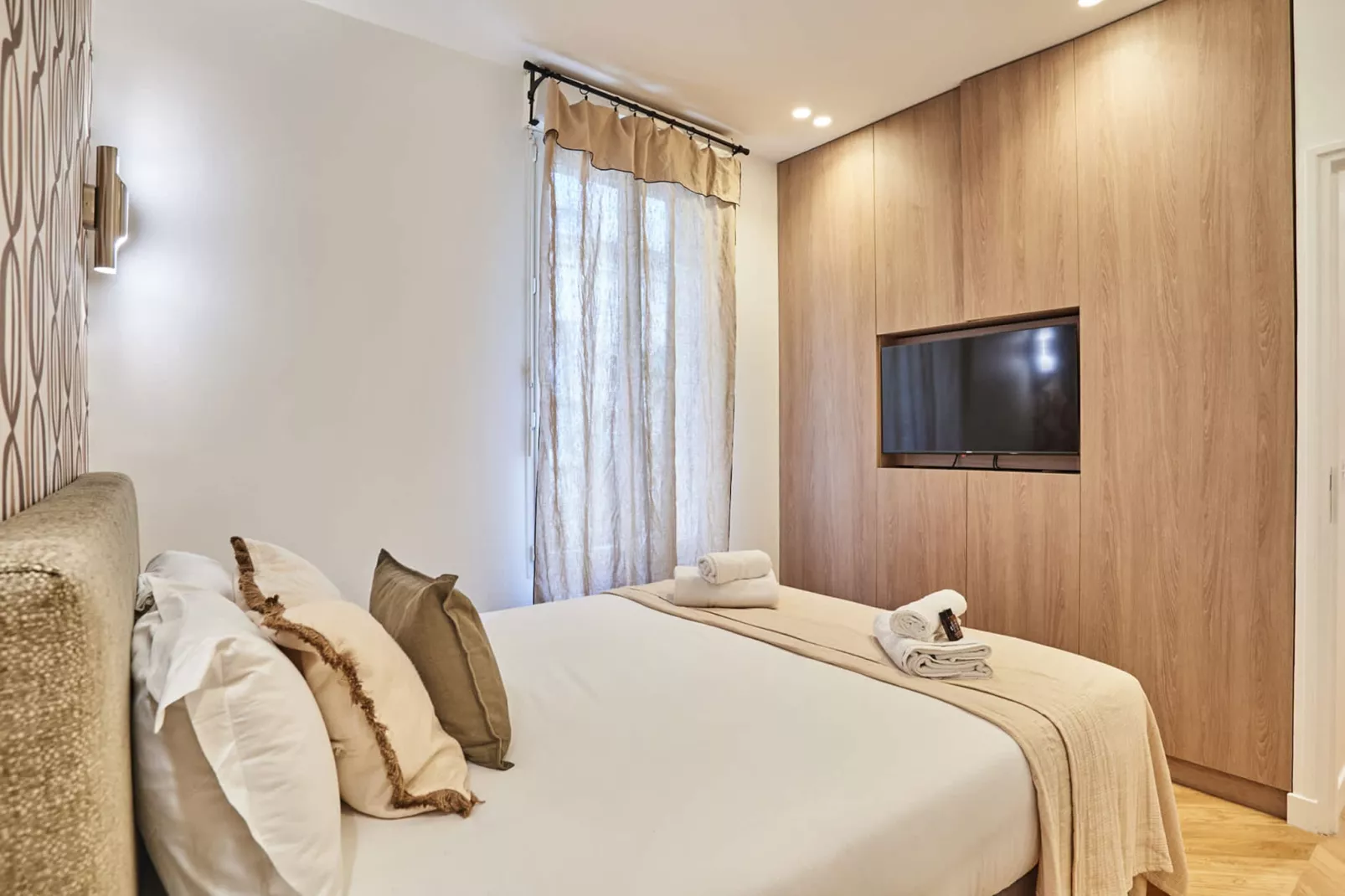 LOUVEL NEW-Niet-getagd