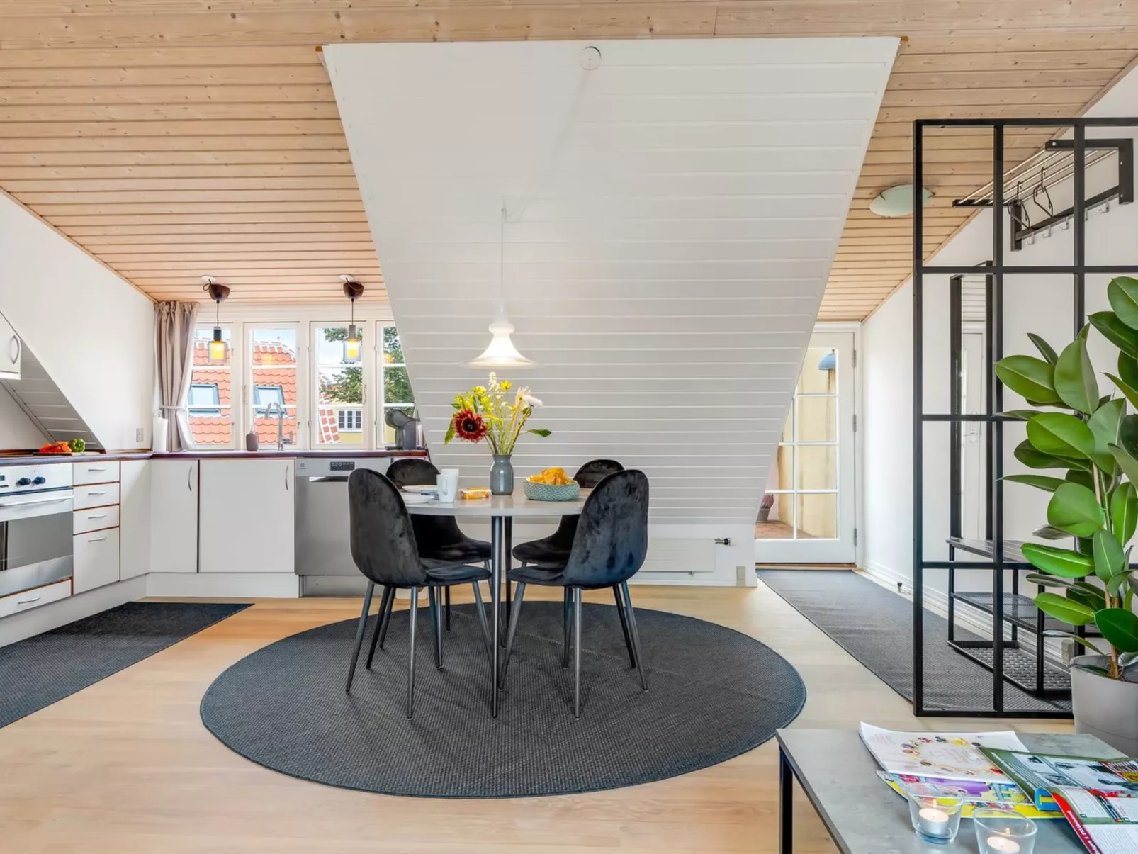 "Edel" - 250m from the sea-Binnen