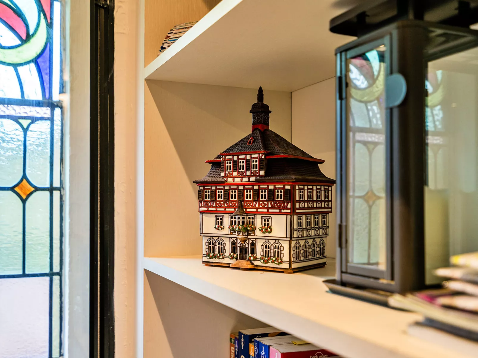 The Church Vaults-Binnen