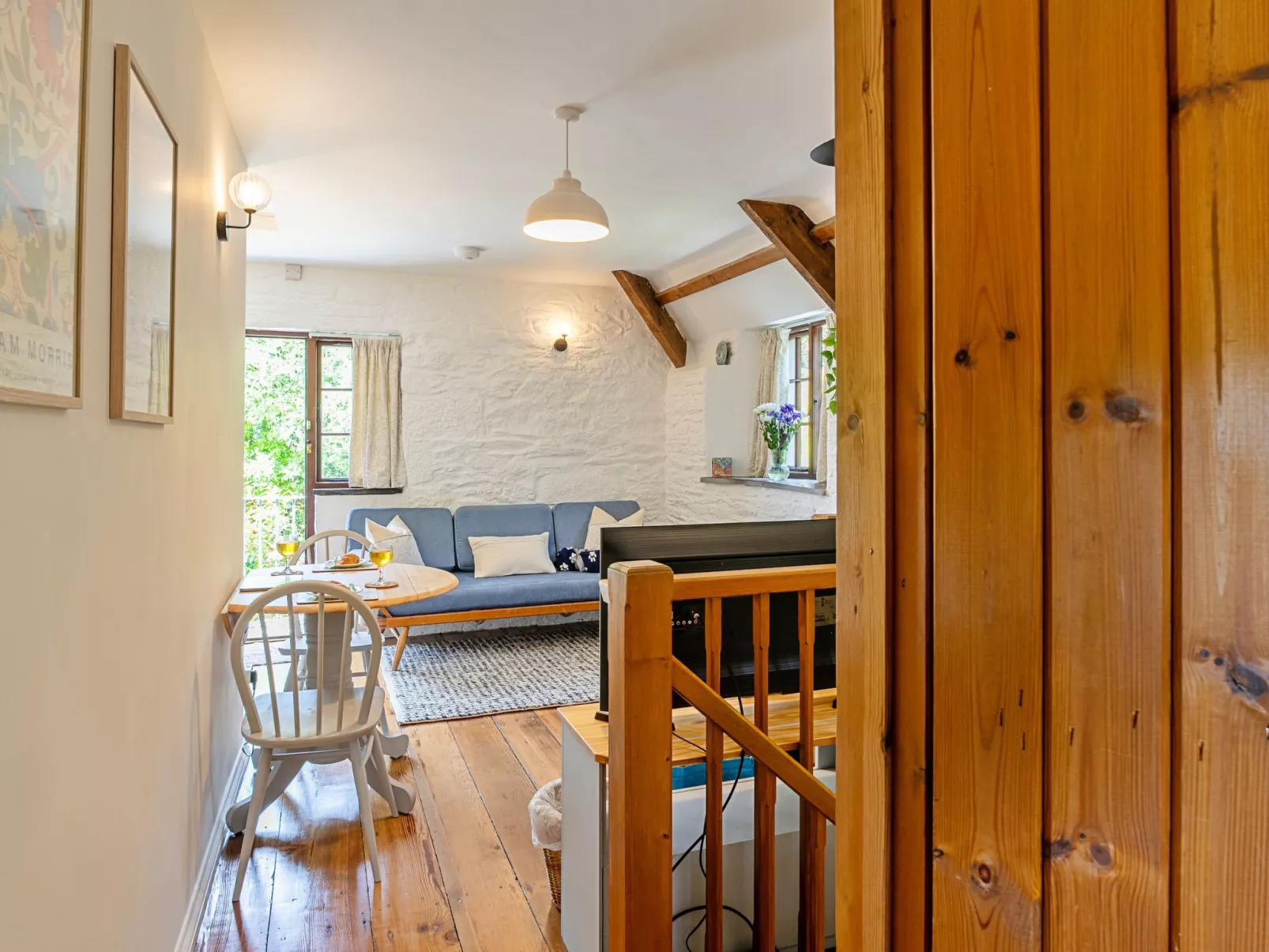 Rowella Cottage-Binnen