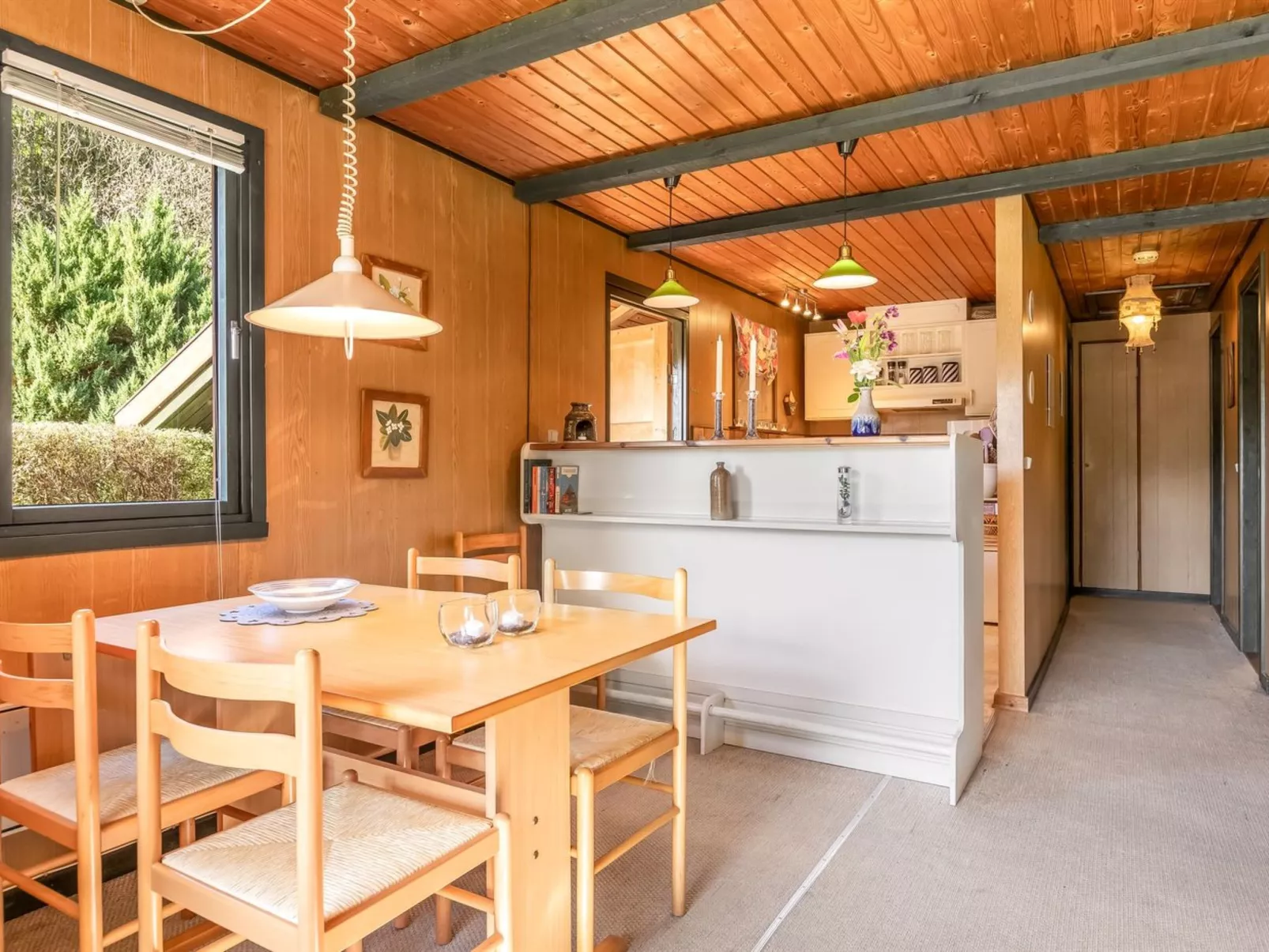 "Aron" - 30km from the sea-Binnen