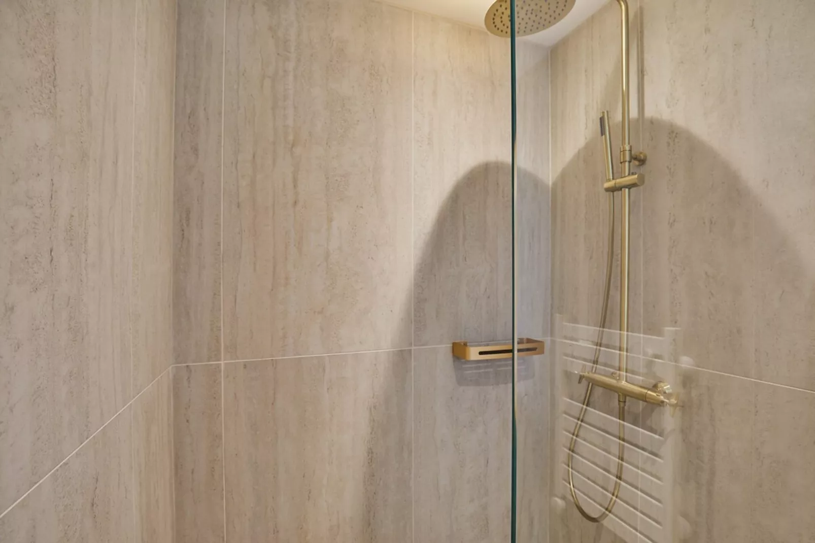 BELLEVILLE 2 NOUVEAU-Niet-getagd