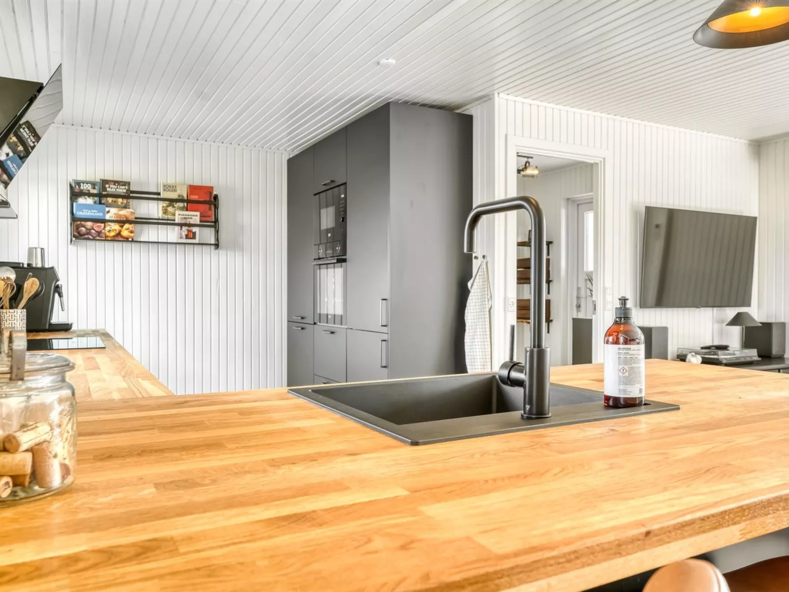 "Sarika" - 500m from the sea-Binnen