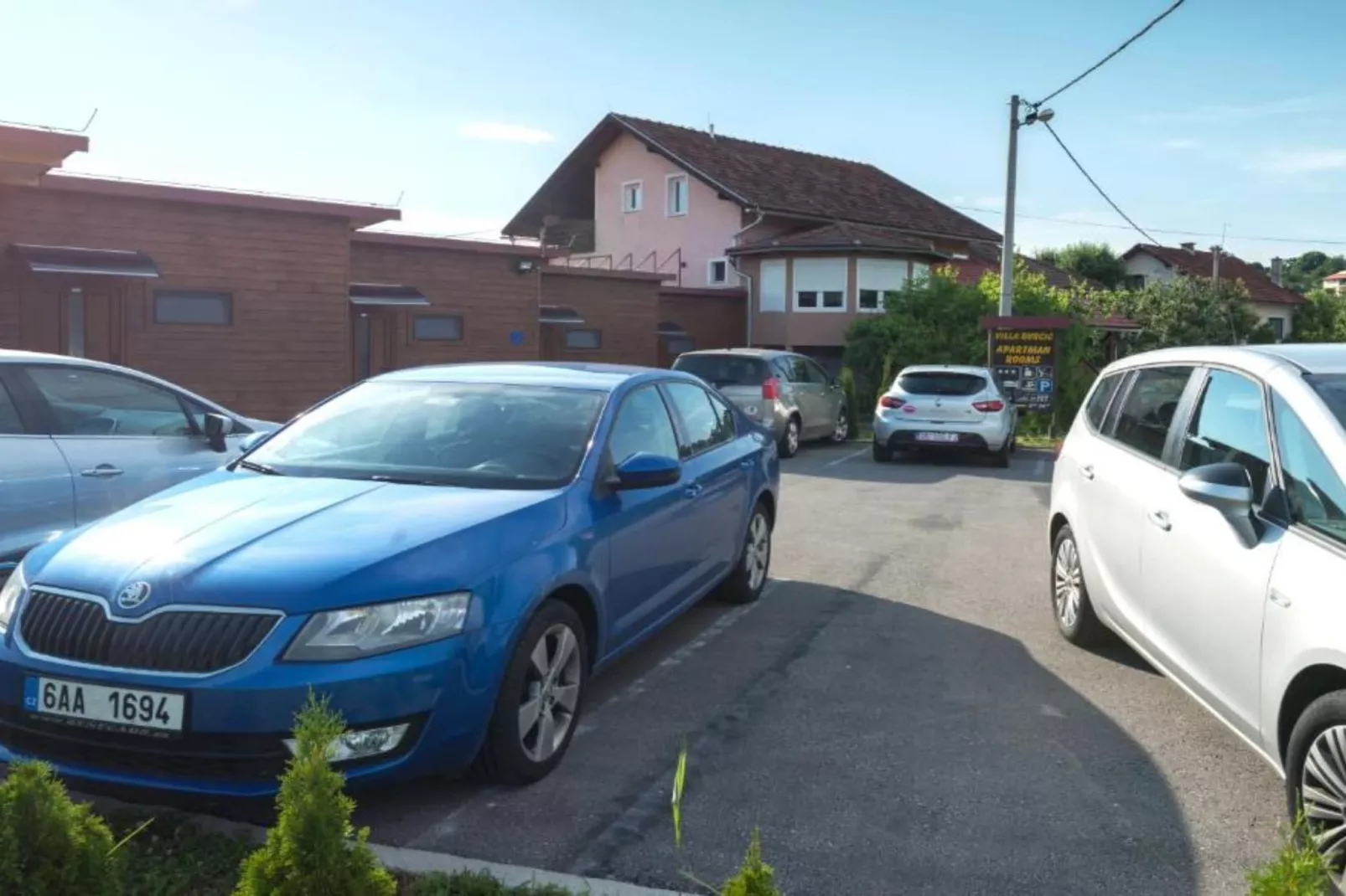 Villa Rubčić - Double room with Terrace and Pool View - (7)-Buitenlucht