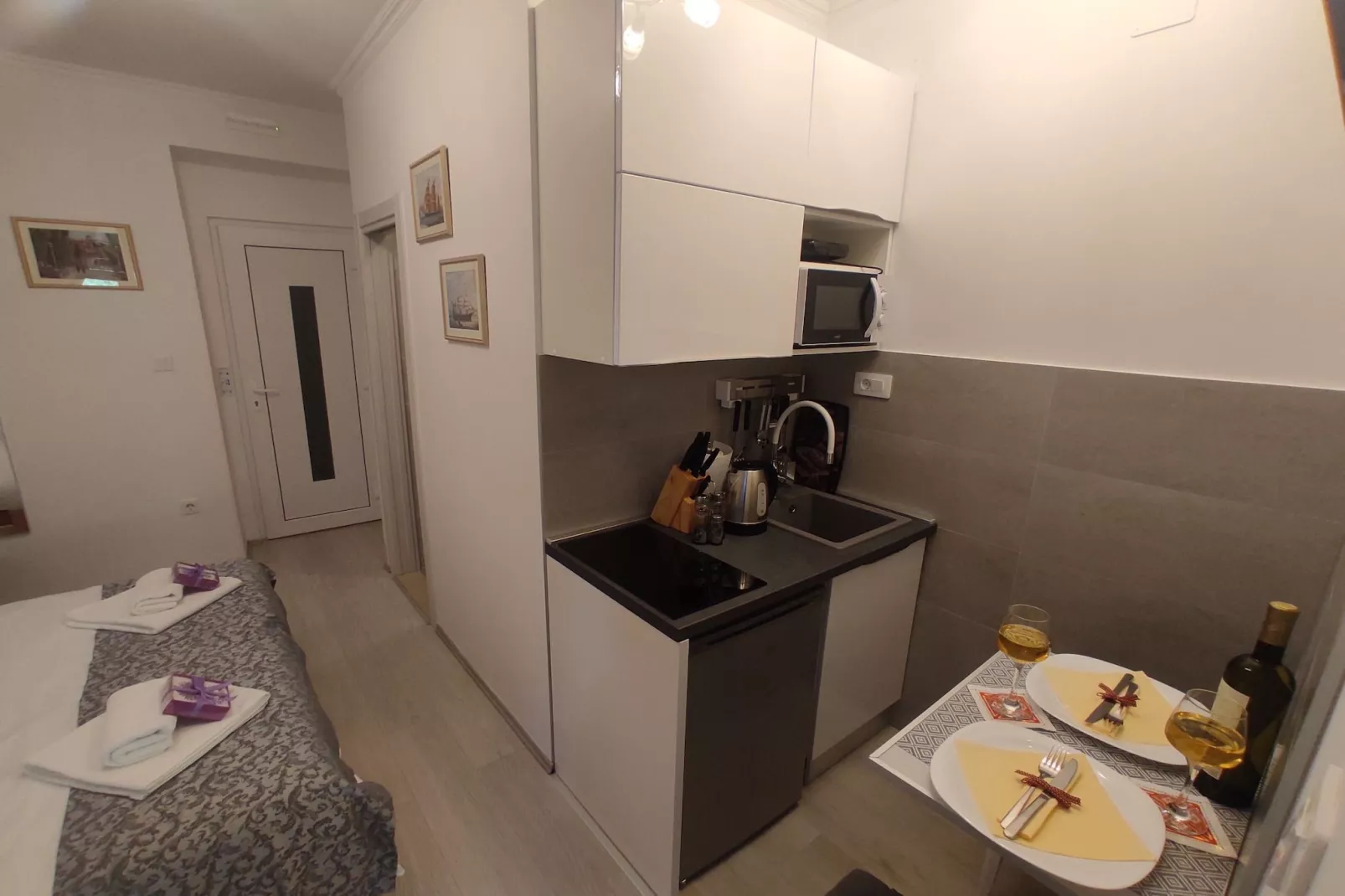 Room Porat 2 with Private Terrace - Double Bedroom with Private Terrace-Keuken