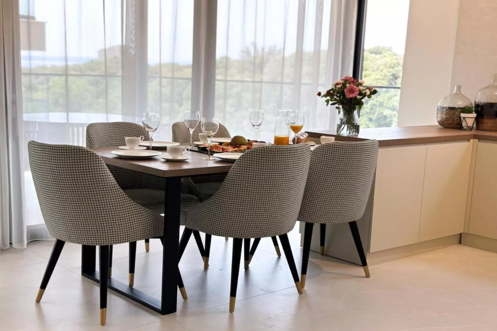 Leonarda Waterfront Residences- Three-Bedroom Penthouse  (The Riviera Three) -S3-Keuken