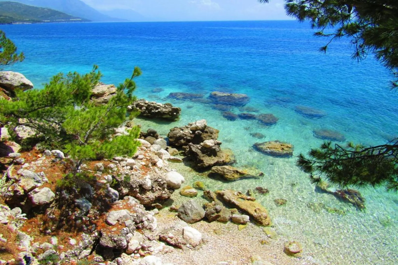 Hotel Pansion Villa Antonio - Two Bedroom Suite with Balcony and Garden View 18-Sfeer