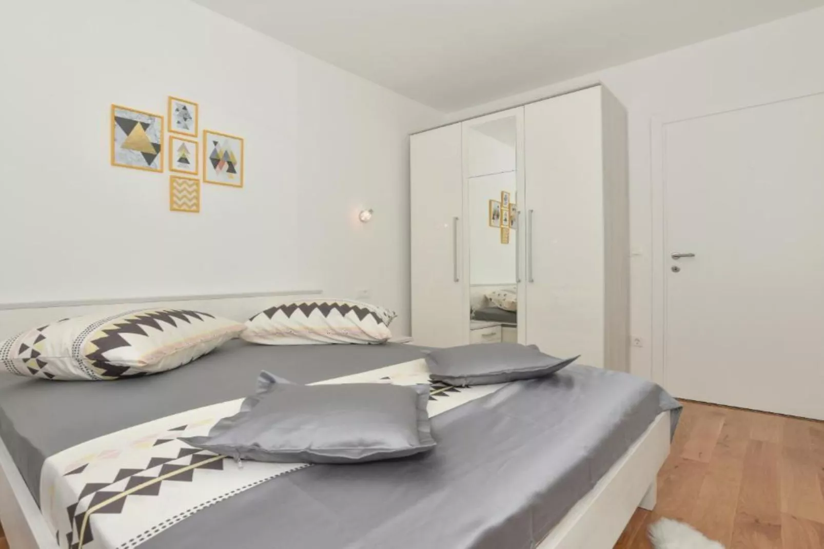 Apartment Hani 1 - One Bedroom Apartment With Balcony And Sea View-Slaapkamer