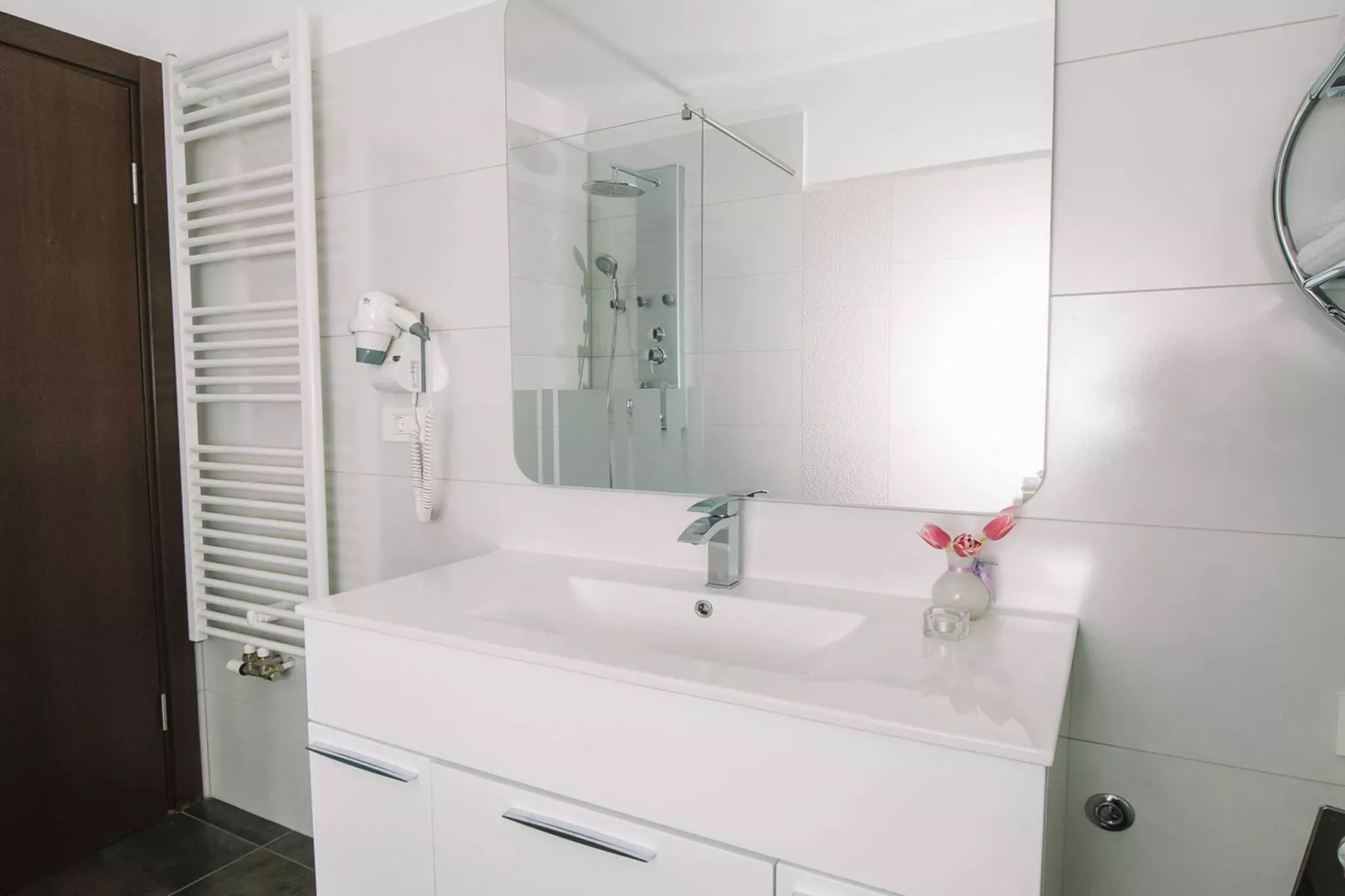 Bled Prestigious and Stylish Apartments - Standard Studio Apartment with Terrace (owner 2)-Badkamer