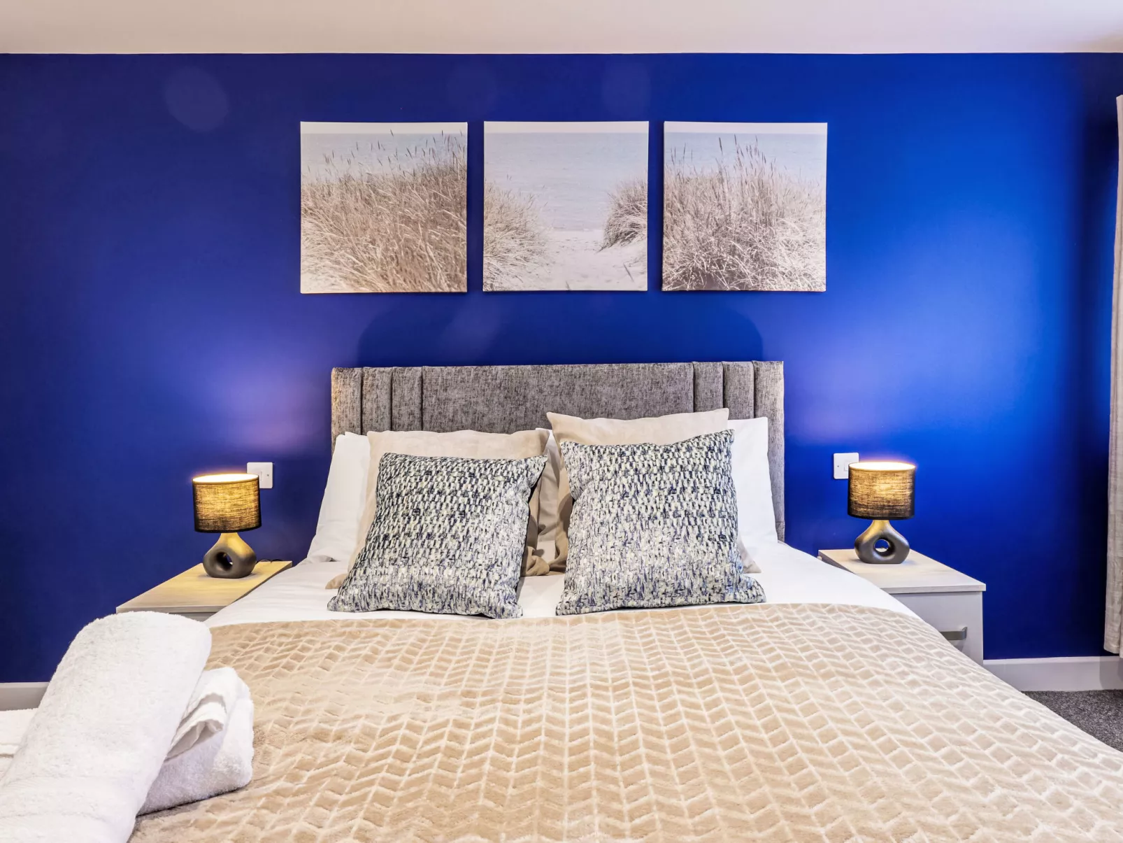 Gordonstoun Cottage-Binnen