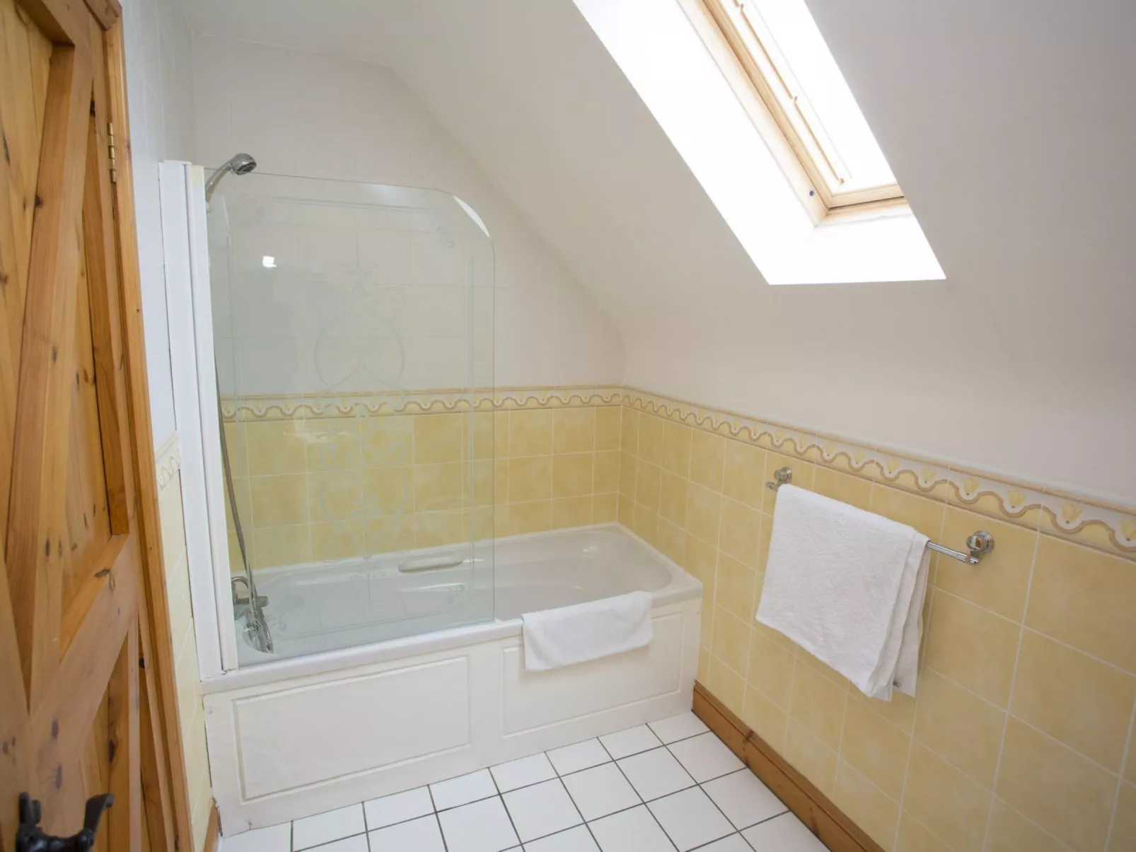 Willow Grove HC No. 4-Binnen