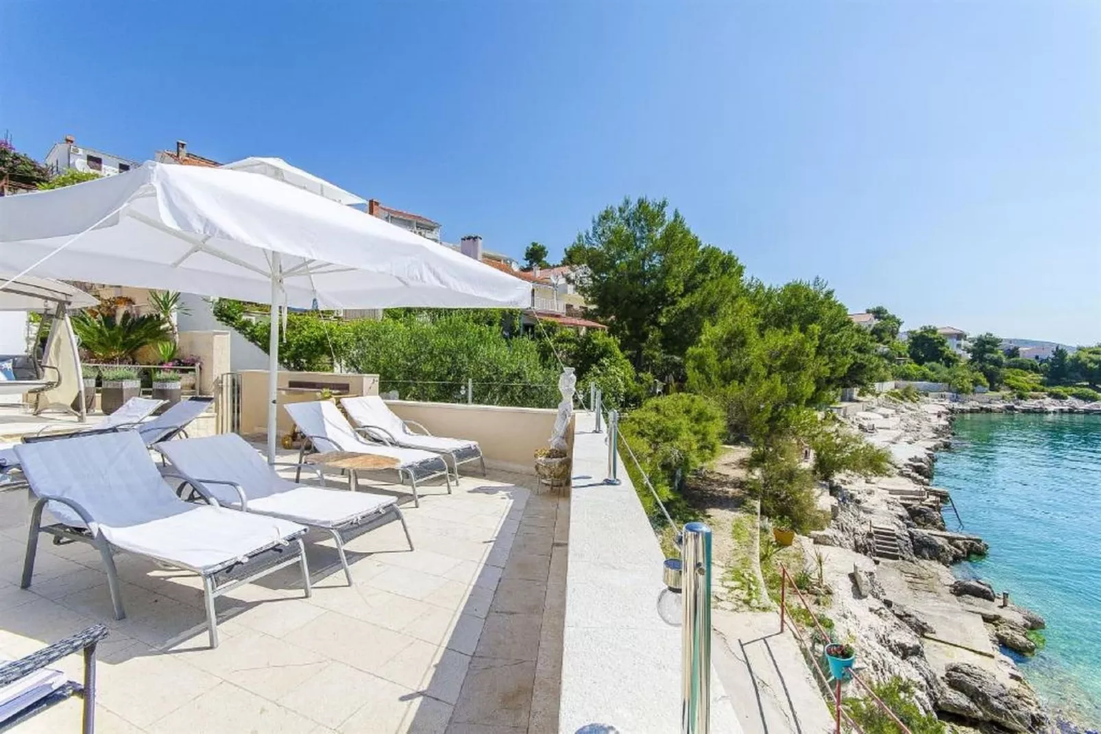 Apartments Nives -Standard Two Bedroom Apartment   (A1)-Terras