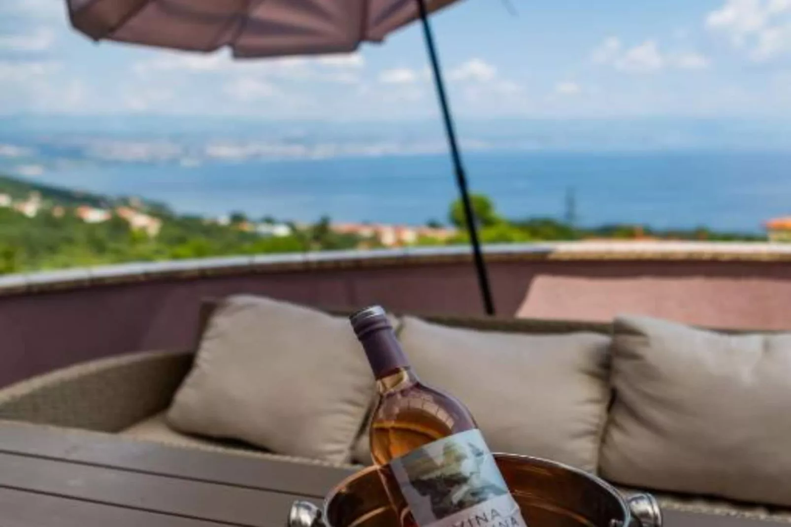 Apartments Melanie - Oprić Hills  Three bedroom apartment with balcony and sea view (A)-Terrasbalkon