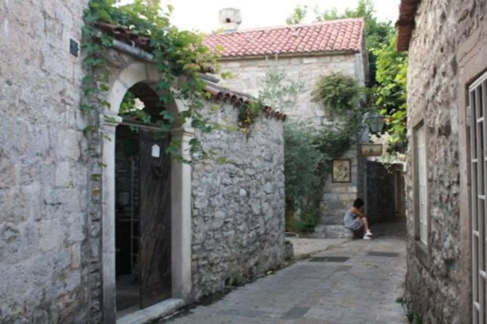 Quaint & Affordable Stay in Budva Traditional Stone House - Comfort Double Room 4-Buitenlucht