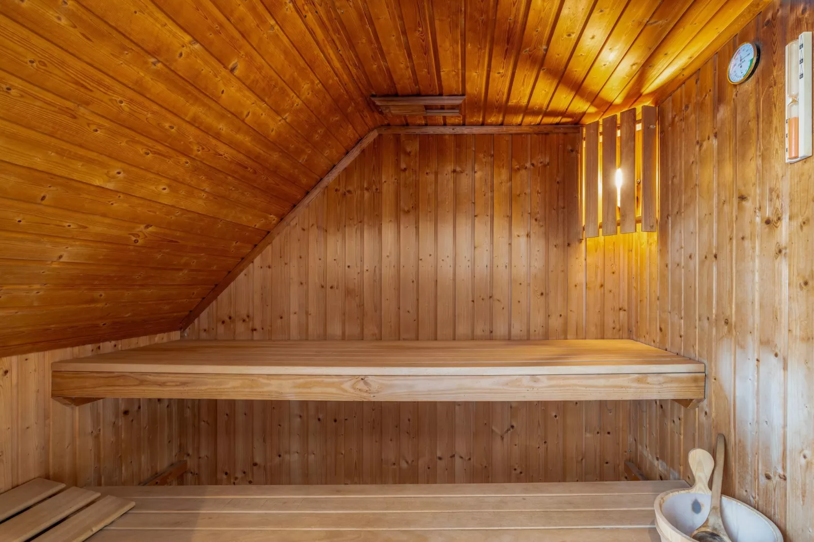 Kamperfoelie 27-Wellness