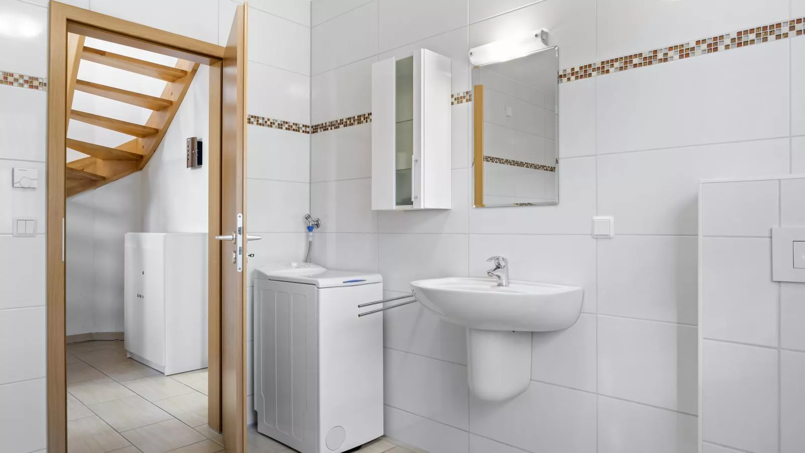 Windflüchter rechts-Badkamer