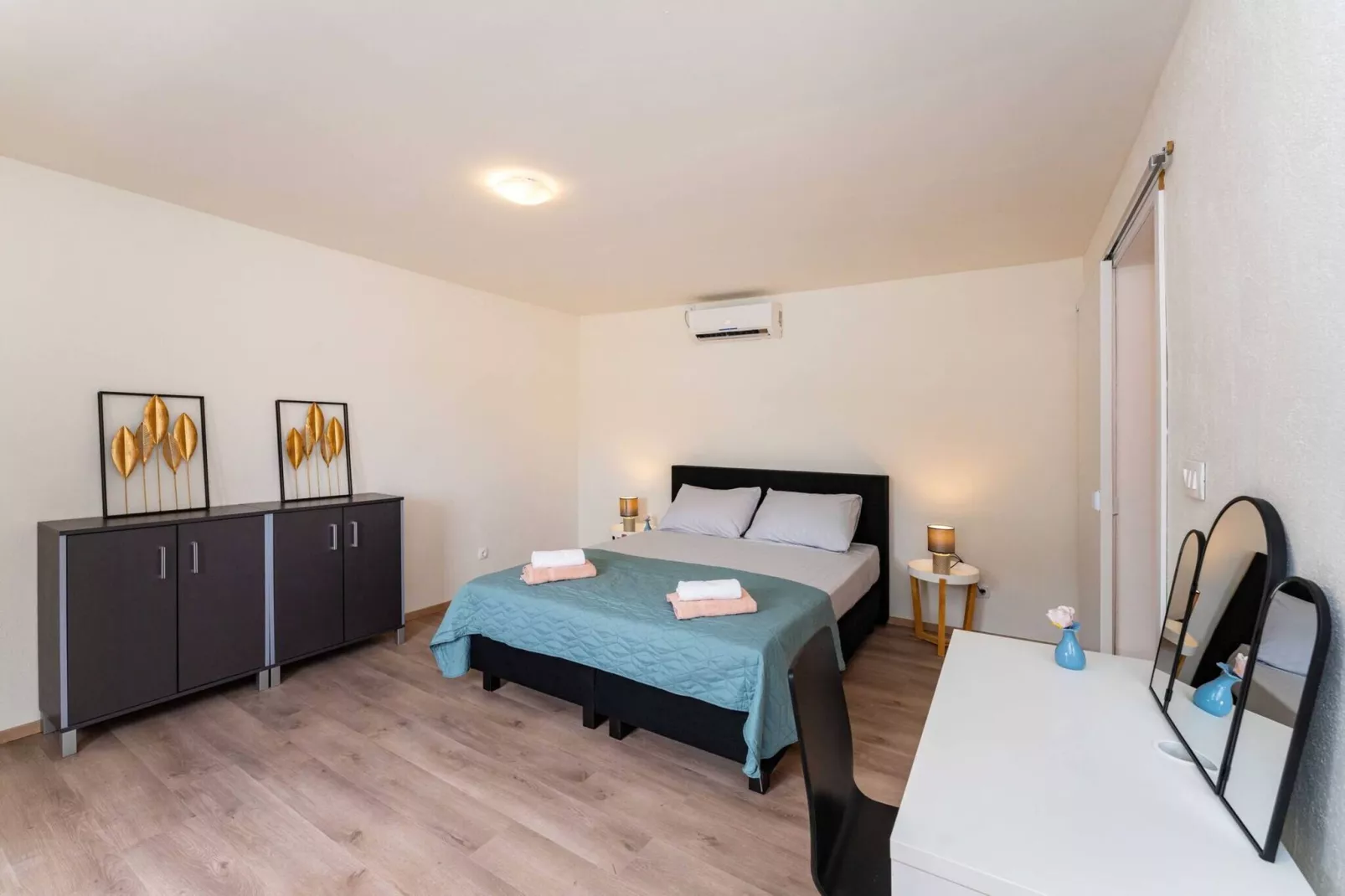 Holiday home Burgija-Slaapkamer