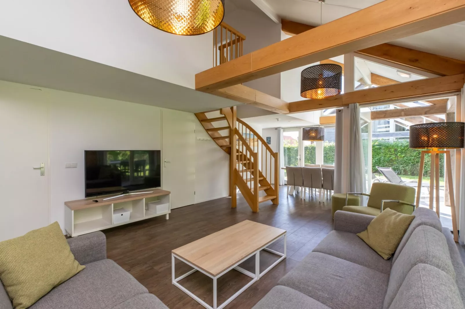 Zonnedorp 23 Zeeland Huis Renesse: Luxury Beach Holiday | Close to North Sea-Woonkamer