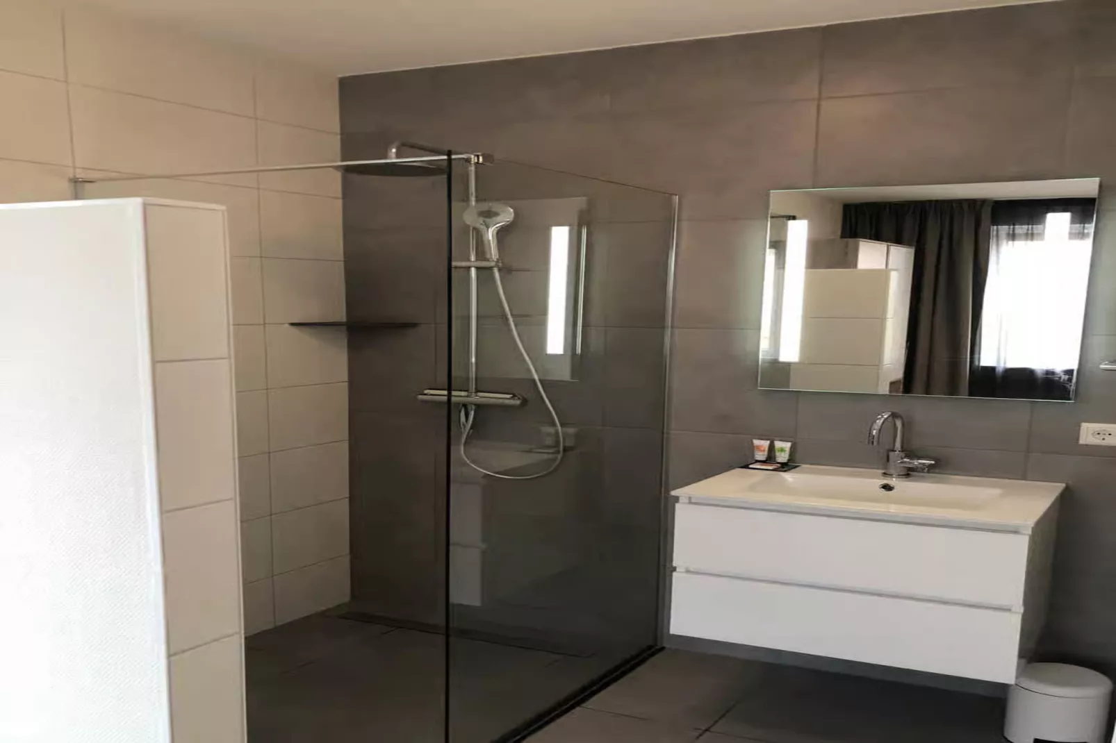 Plein 40 Lodge 3 - Badkamer