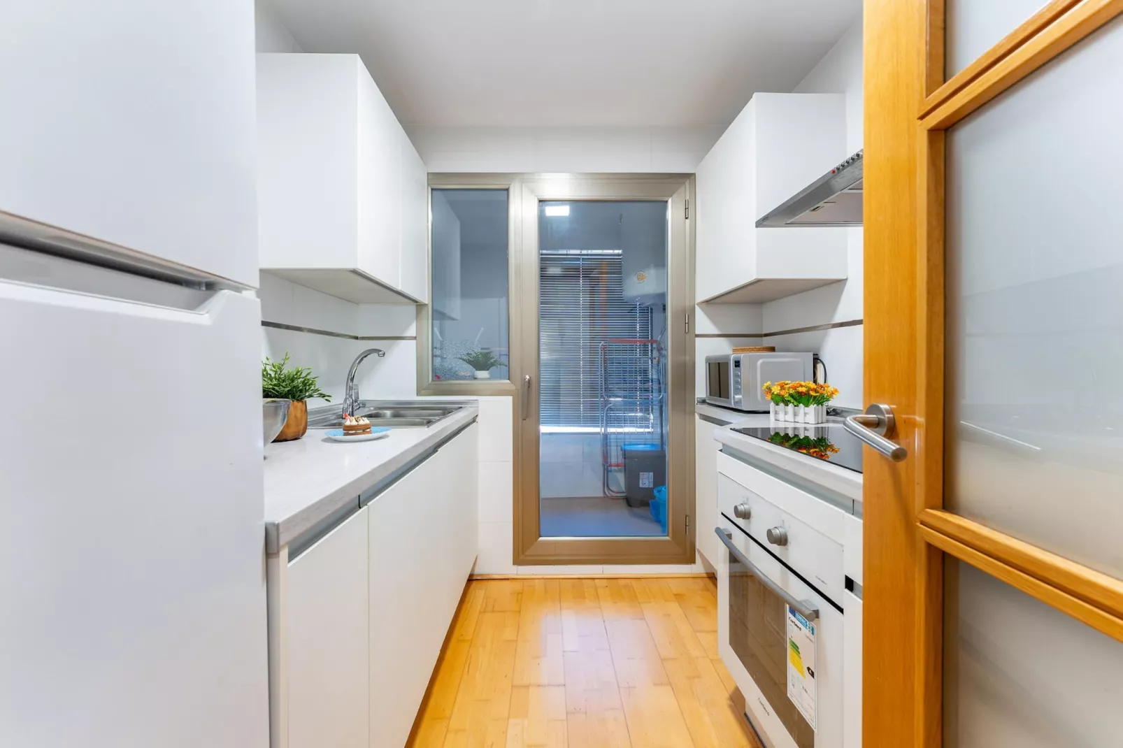 CT 378 - Faro's Malaga Citycenter - Cityapartment for 4 with parking-Keuken