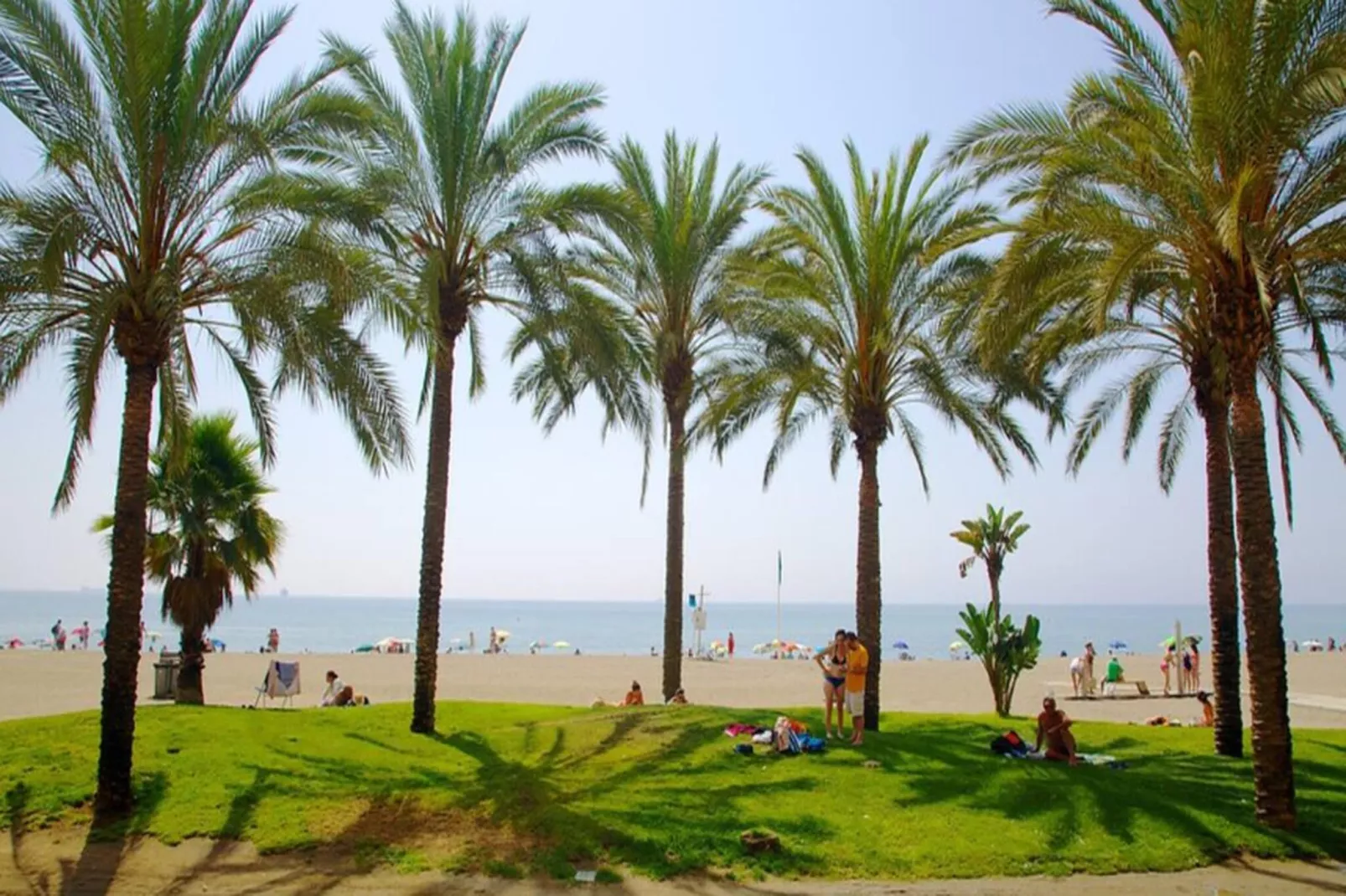 CT 377 - Faro's Malaga Citycenter - Refino Apartment - Rooftop Pool-Gebieden zomer 1km