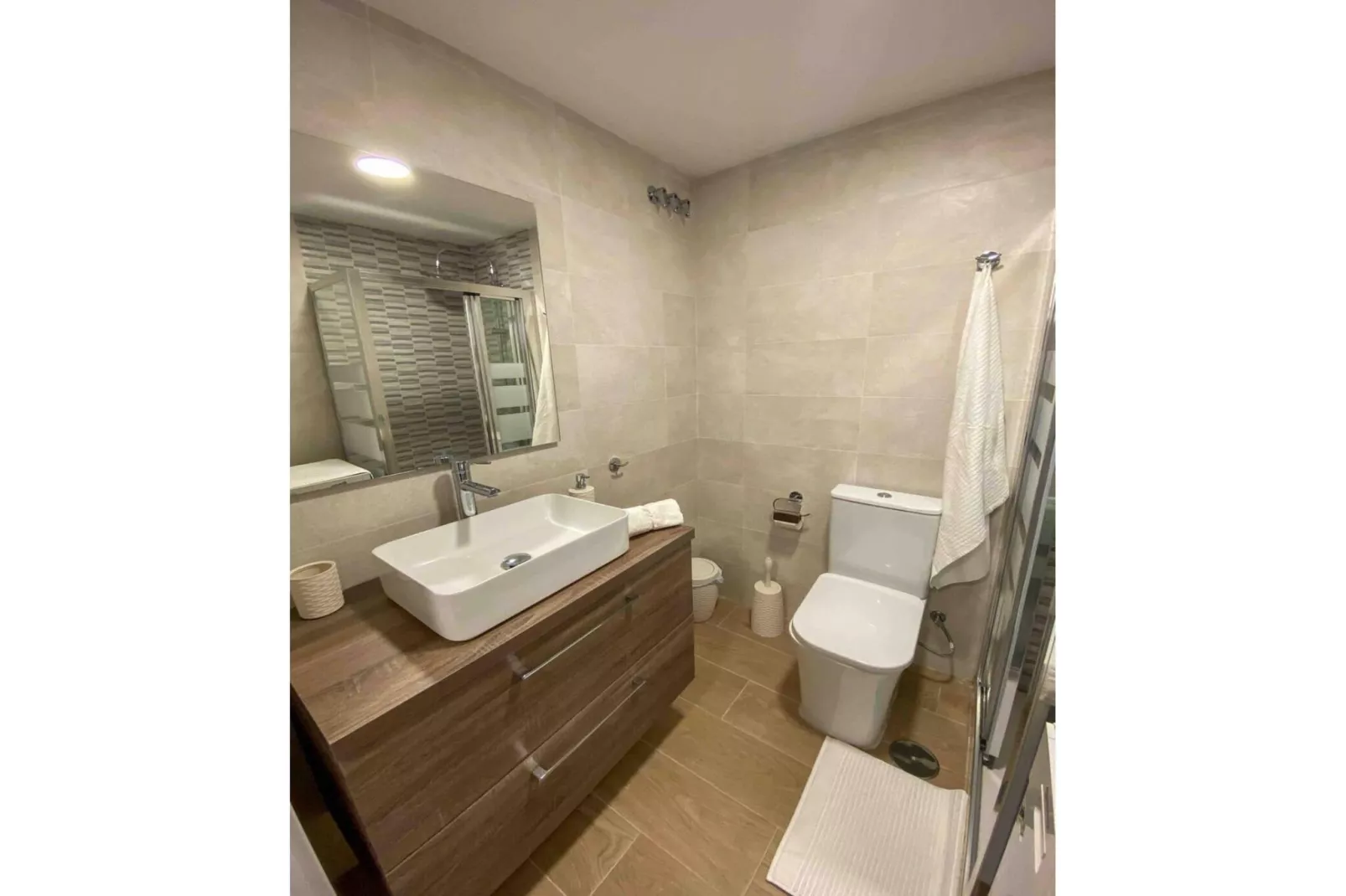 CT 397 - Faro's Beach Studio - Mijas Costa-Badkamer