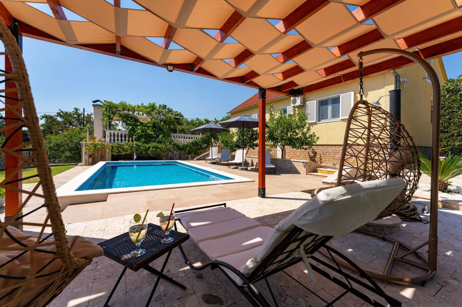 Villa Sucic with private pool-Zwembad