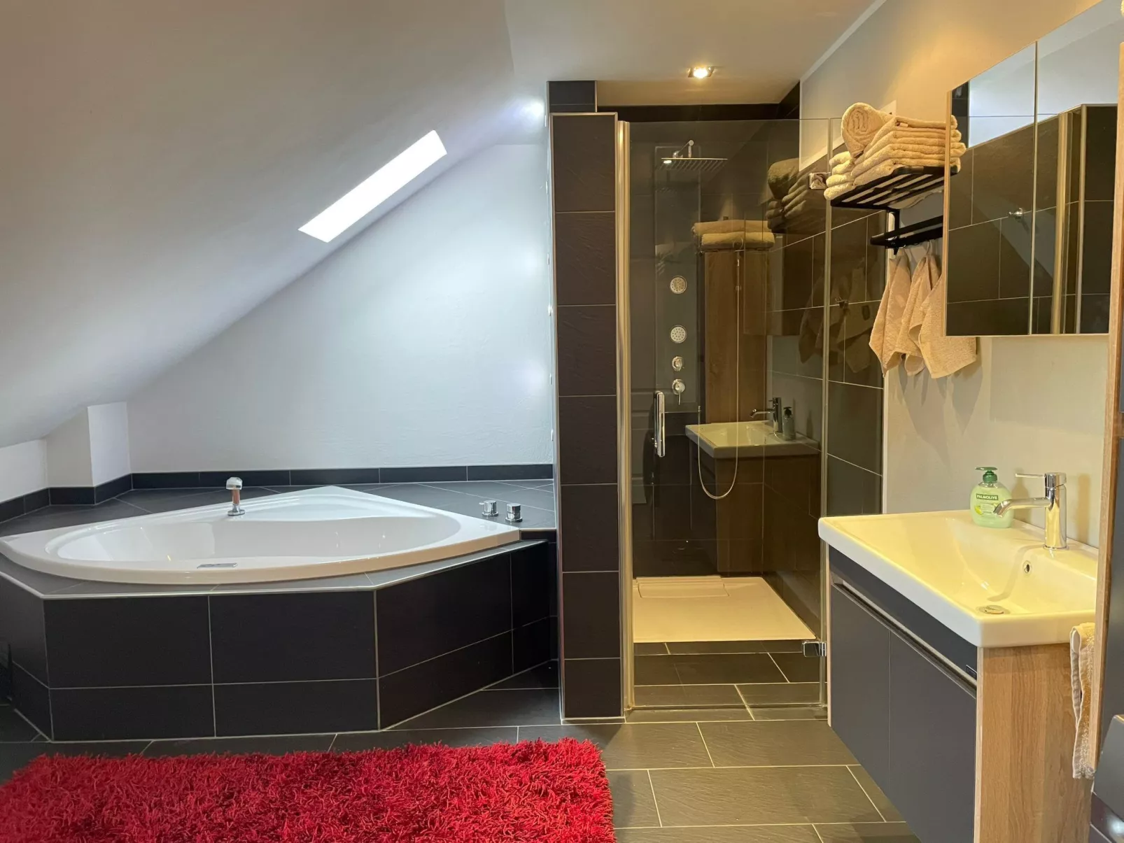 Naturnah mit Pool und Sauna-Binnen