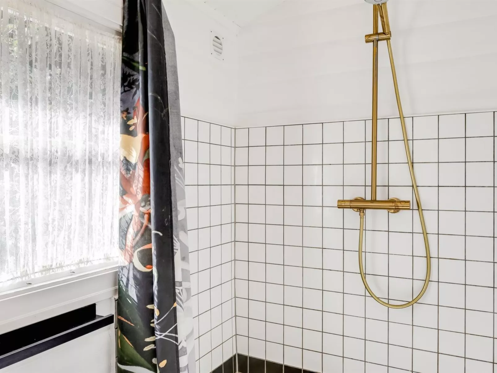 "Reinhardt" - 800m from the sea-Binnen