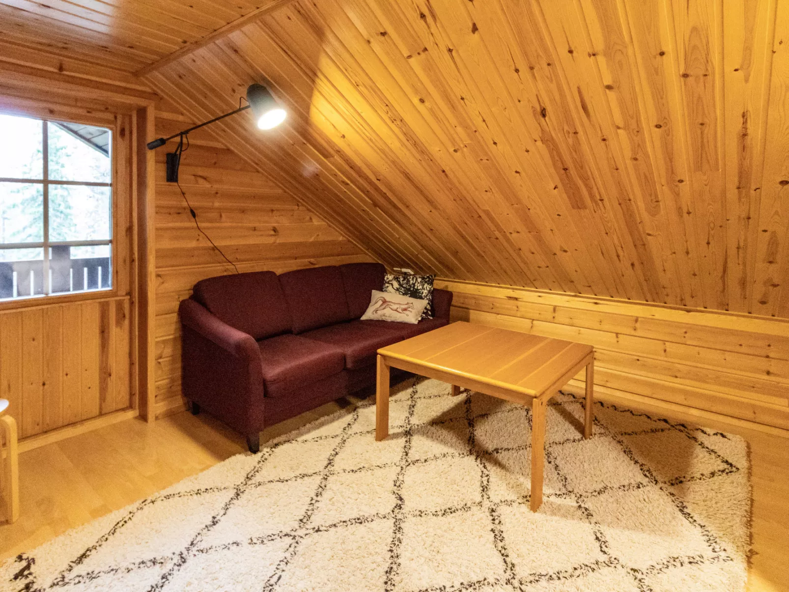 Tunturimustikka 13 b-Binnen