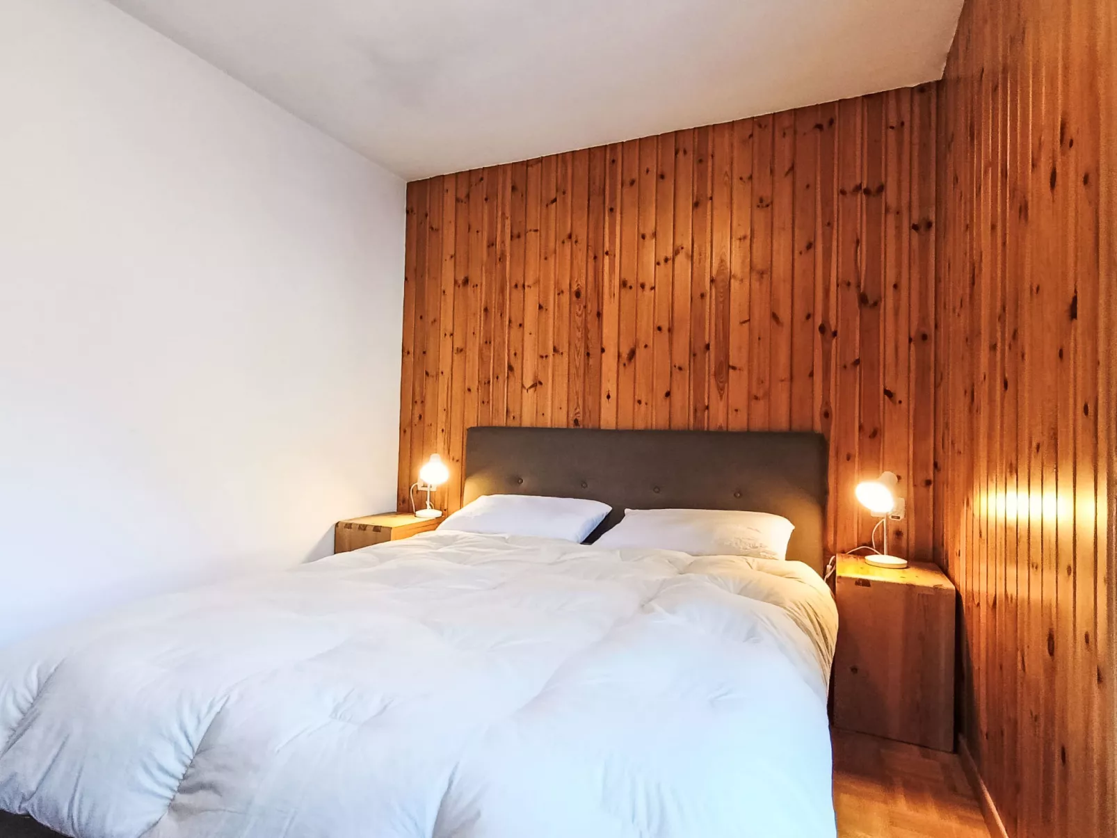 Nuccia Navalge-Binnen